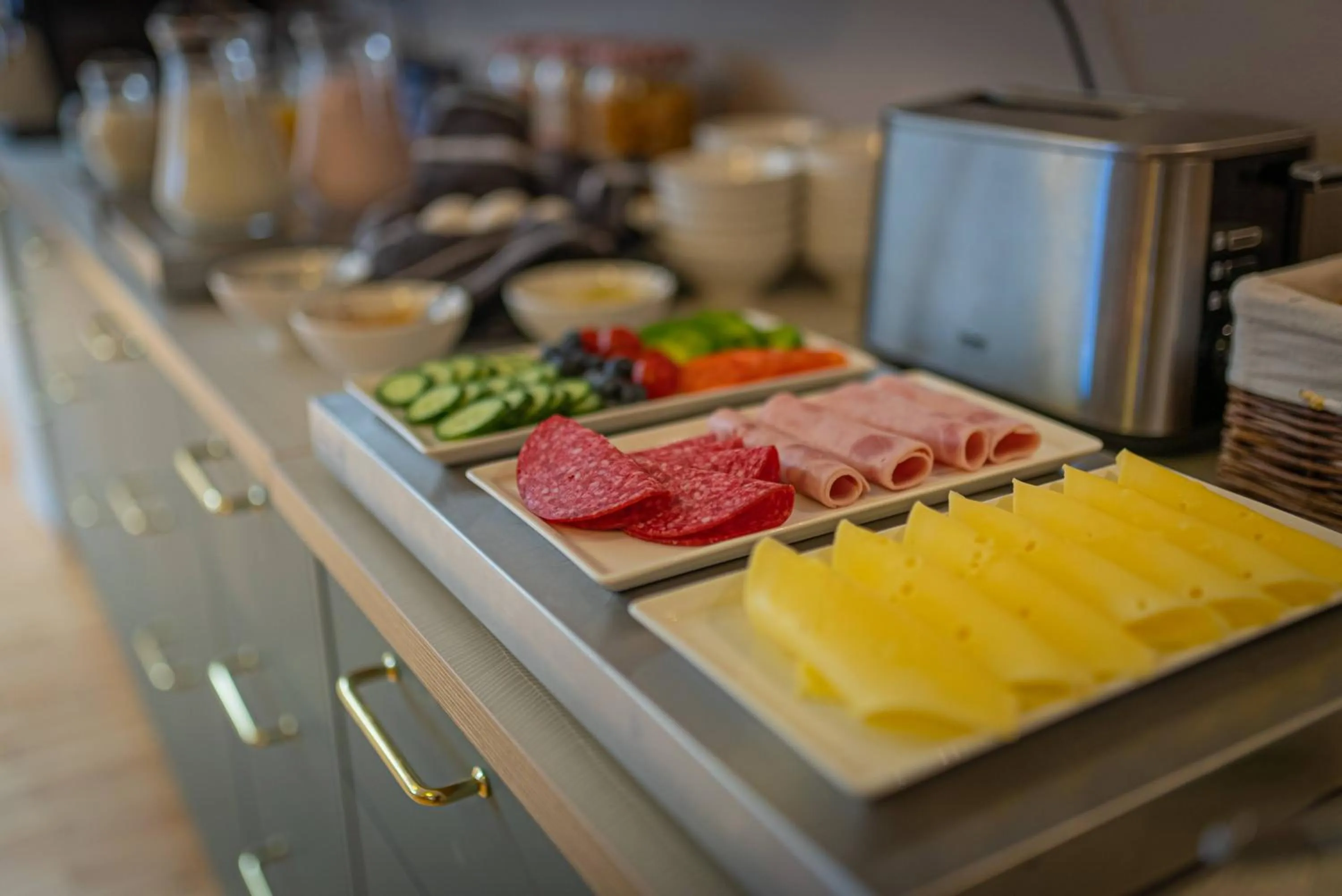 Breakfast in Holt Inn