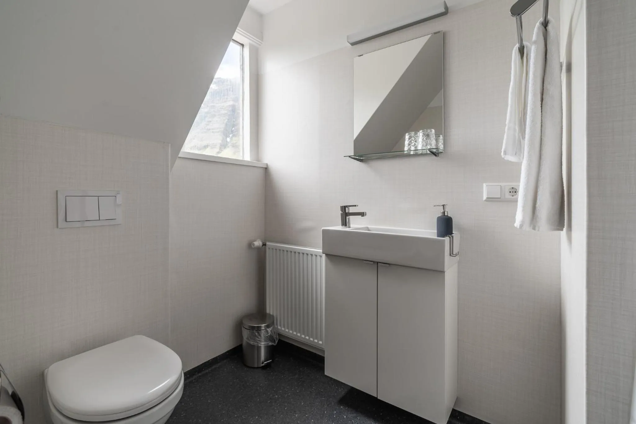 Bathroom in Holt Inn