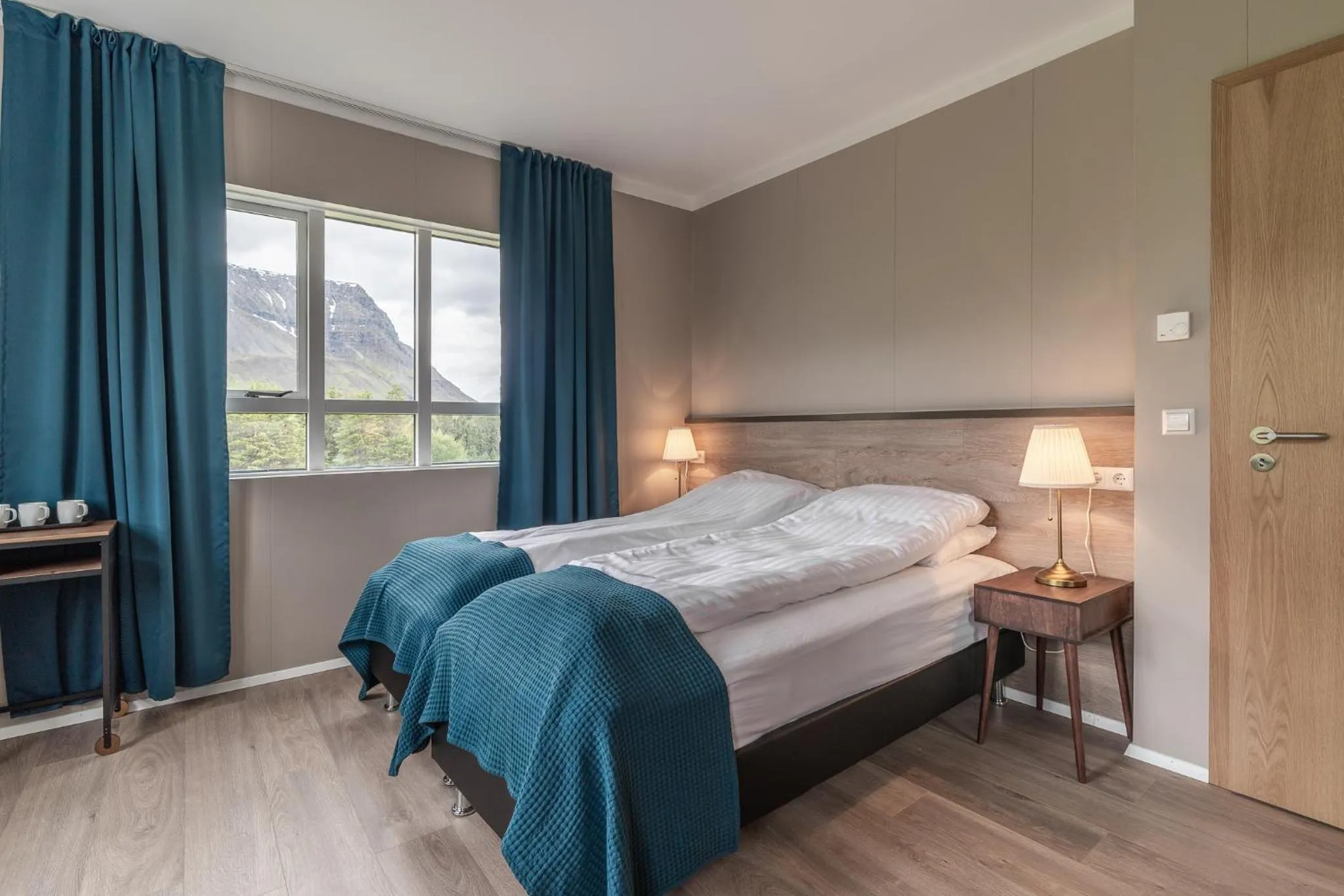 Photo of the whole room, Bed in Holt Inn