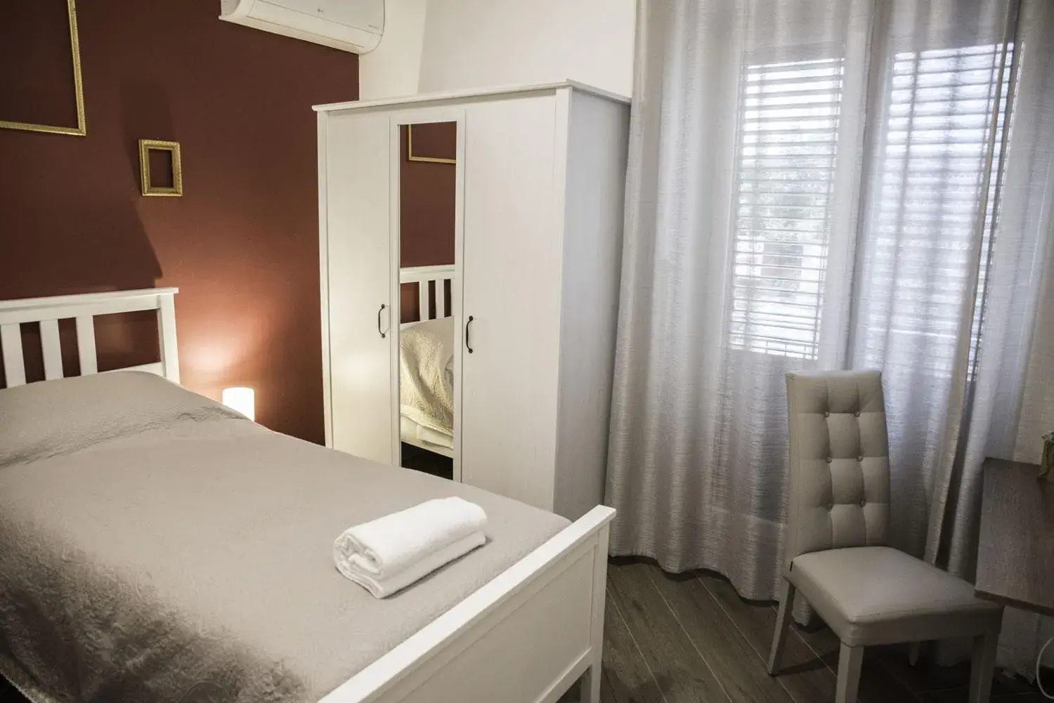 Deluxe Twin Room - single occupancy in Kalatfimi b&b Deluxe Twin Room - single occupancy in Kalatfimi b&b