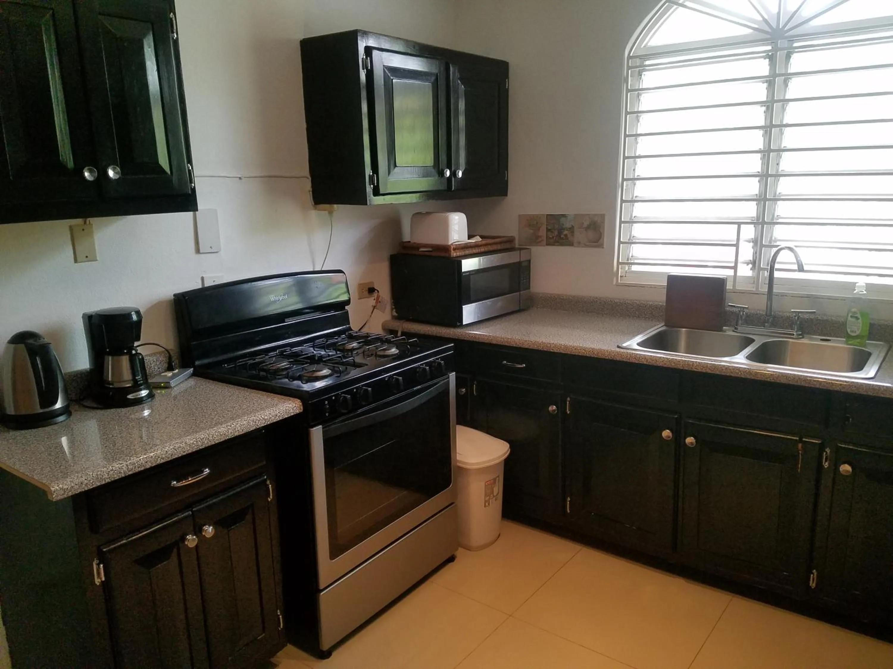 Kitchen or kitchenette in Firefly Beach Cottages