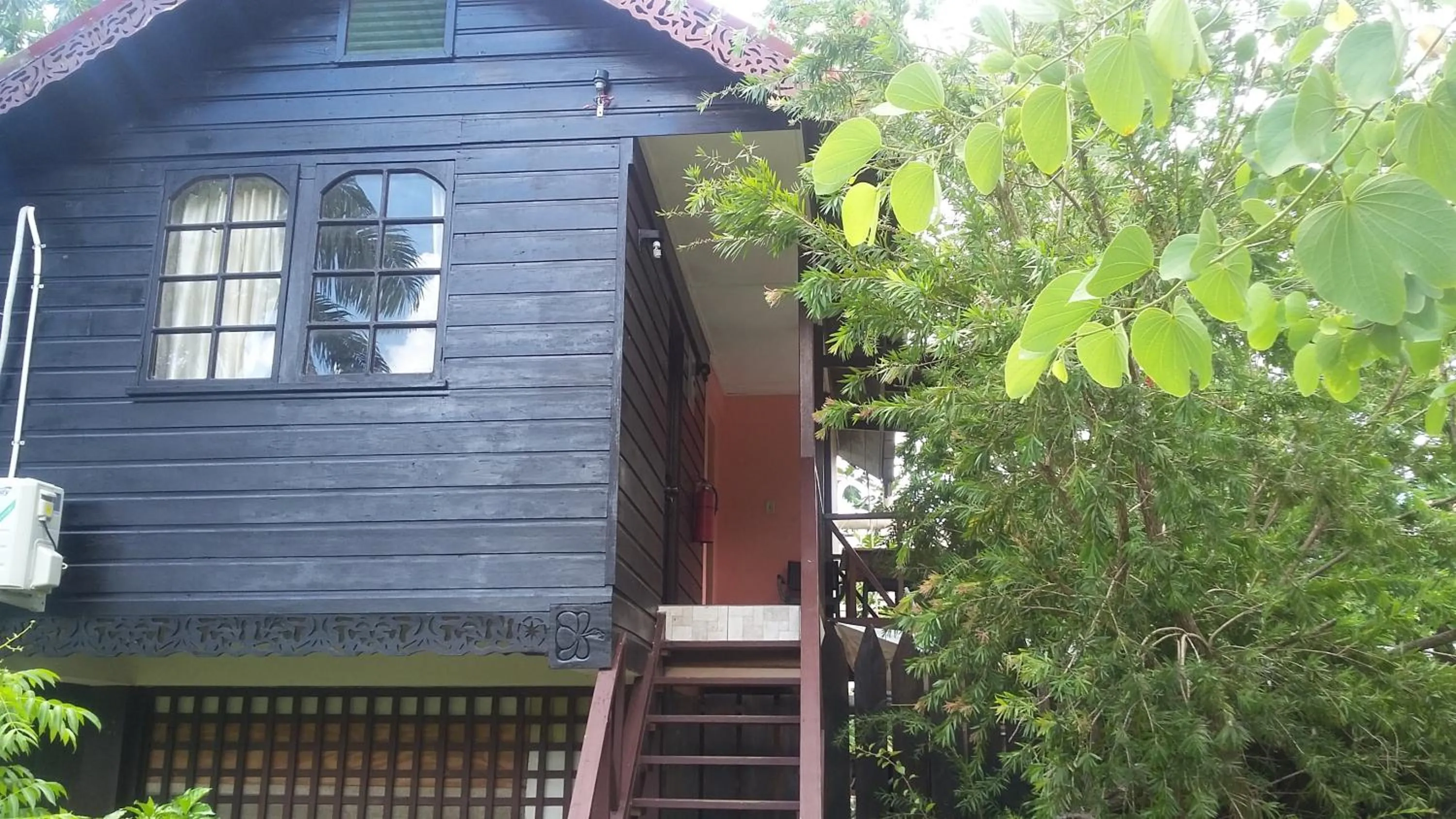 Property building in Firefly Beach Cottages