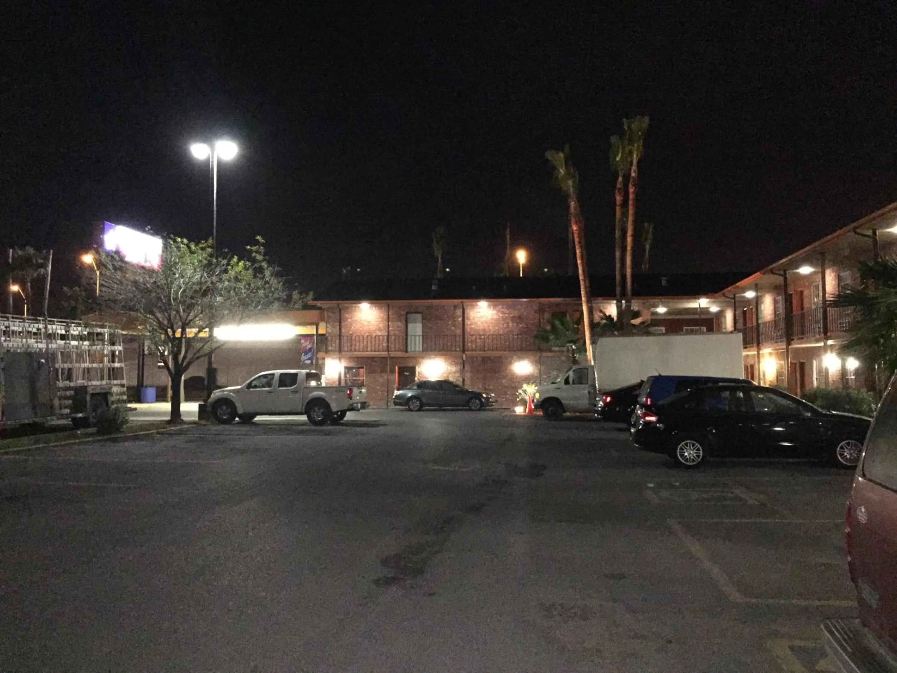 Facade/entrance in Texas Inn