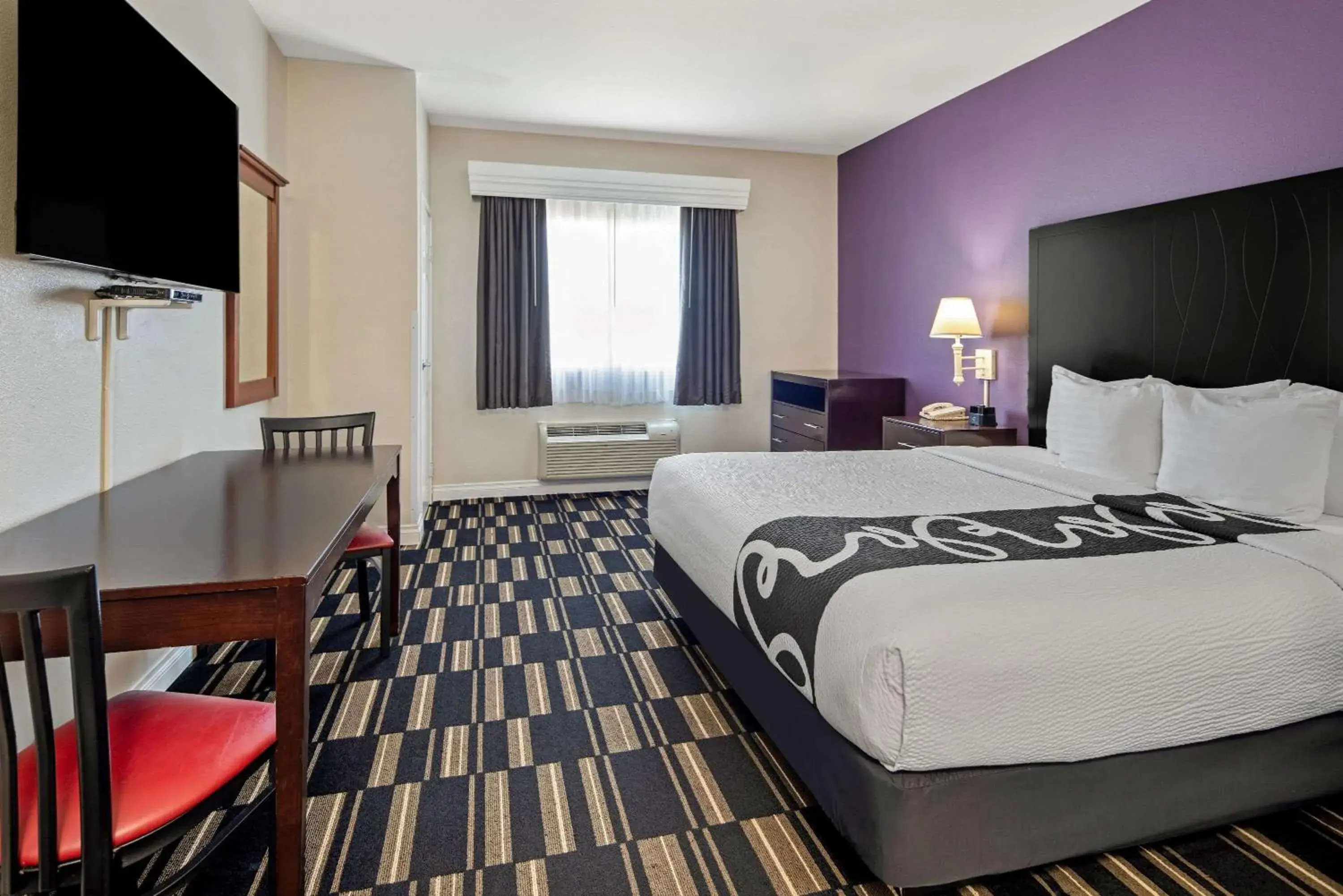 Photo of the whole room, Bed in The Hotel Oceanside Photo of the whole room, Bed in The Hotel Oceanside