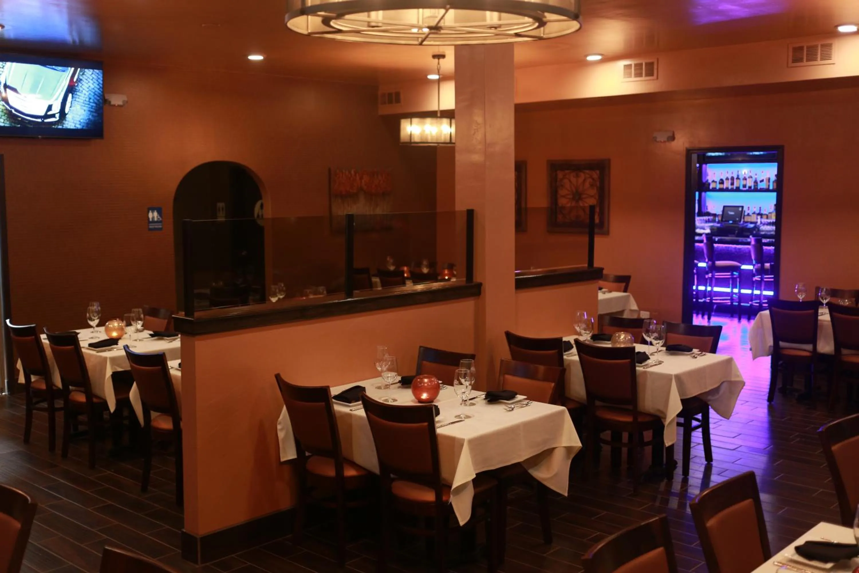 Restaurant/places to eat in Travelers Inn Manteca