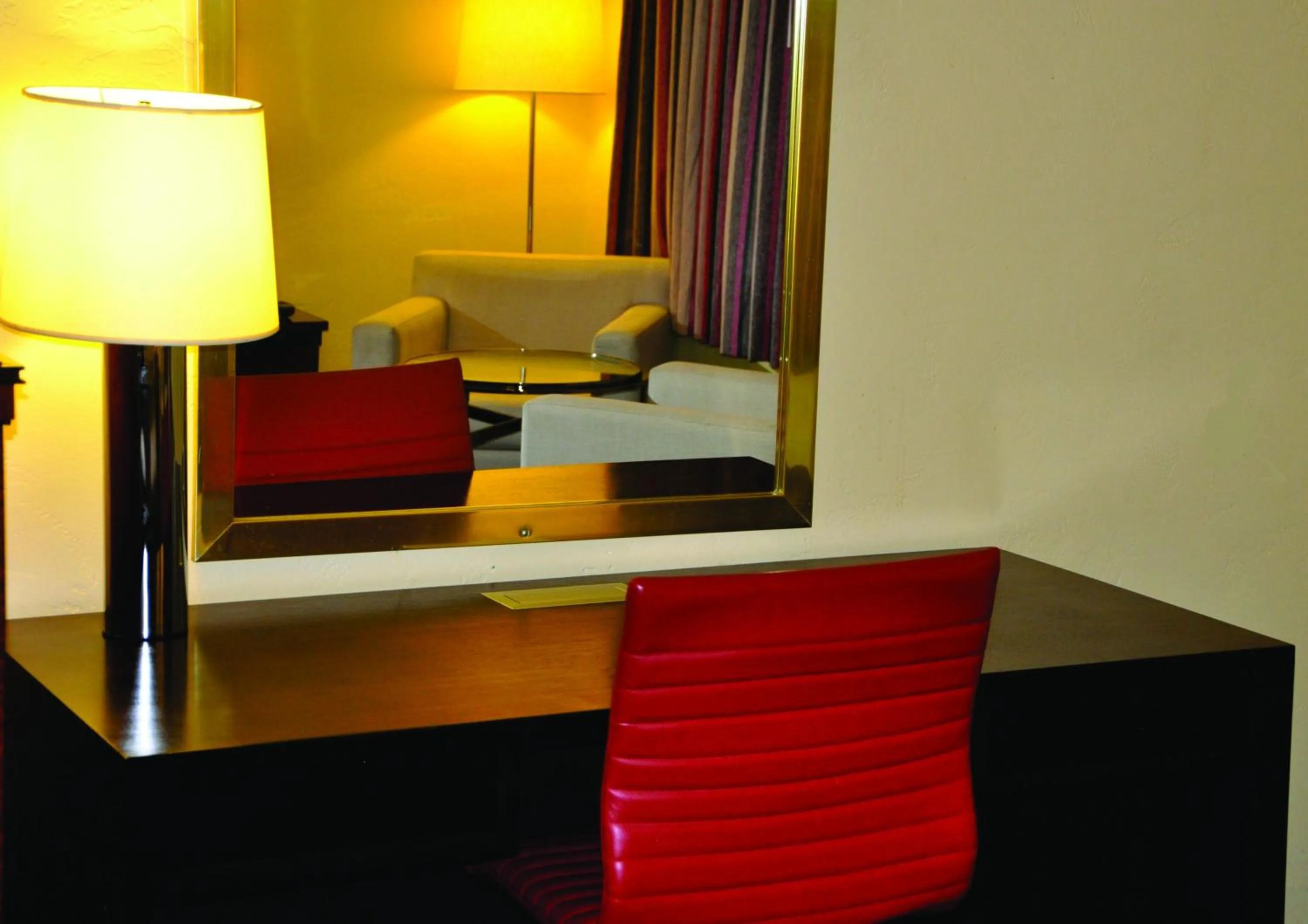 Bedroom in Travelers Inn Manteca