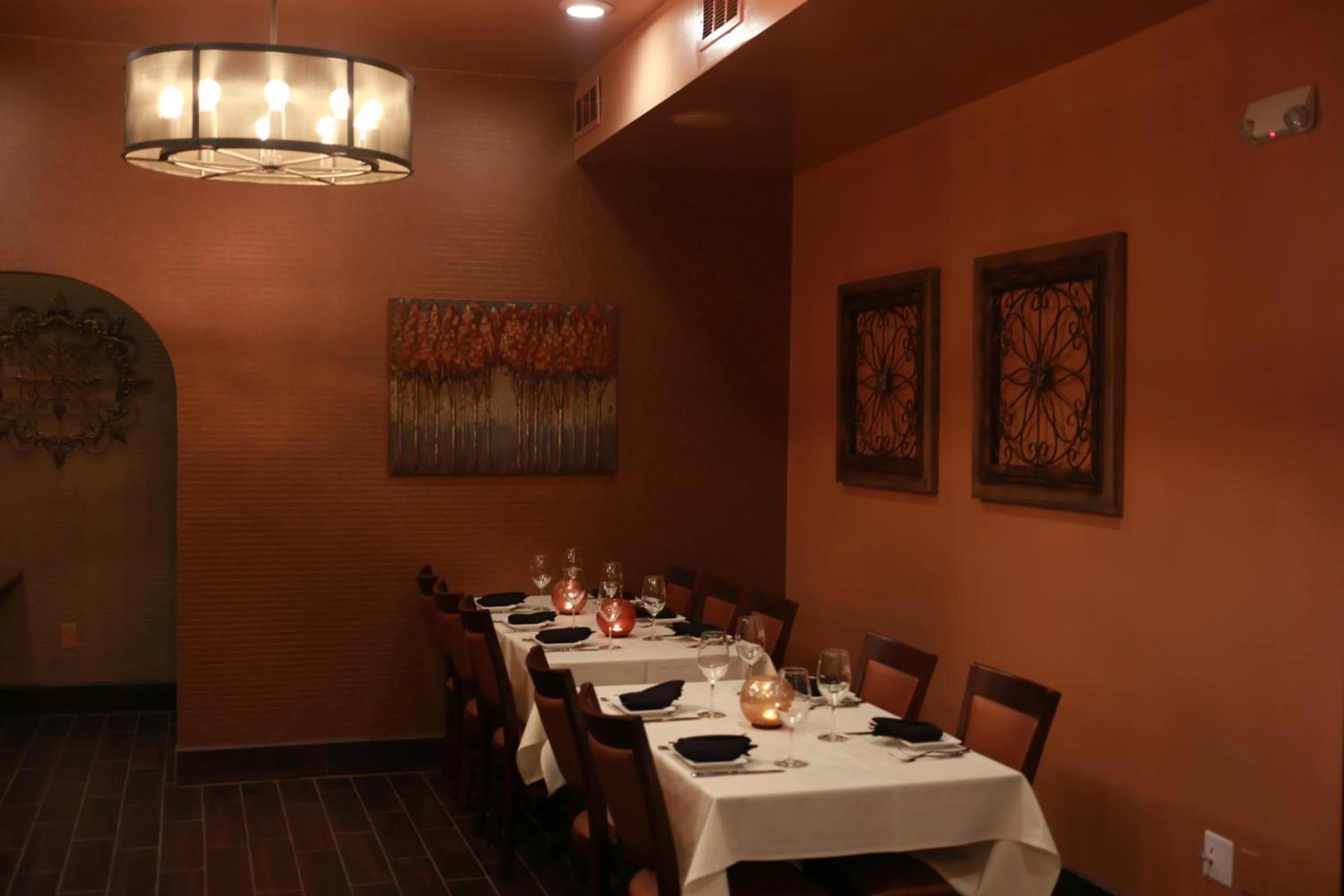 Restaurant/places to eat in Travelers Inn Manteca