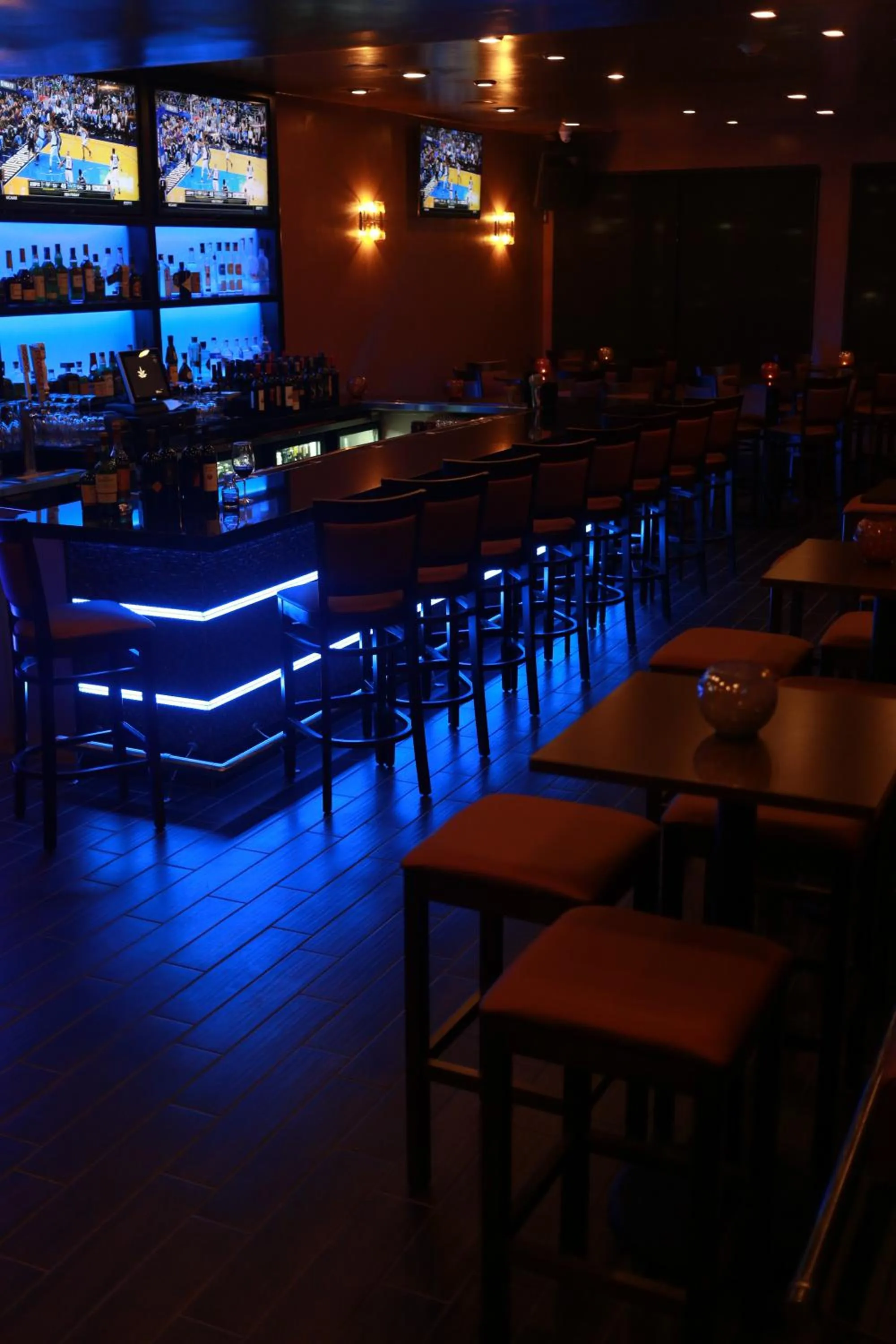 Restaurant/places to eat in Travelers Inn Manteca