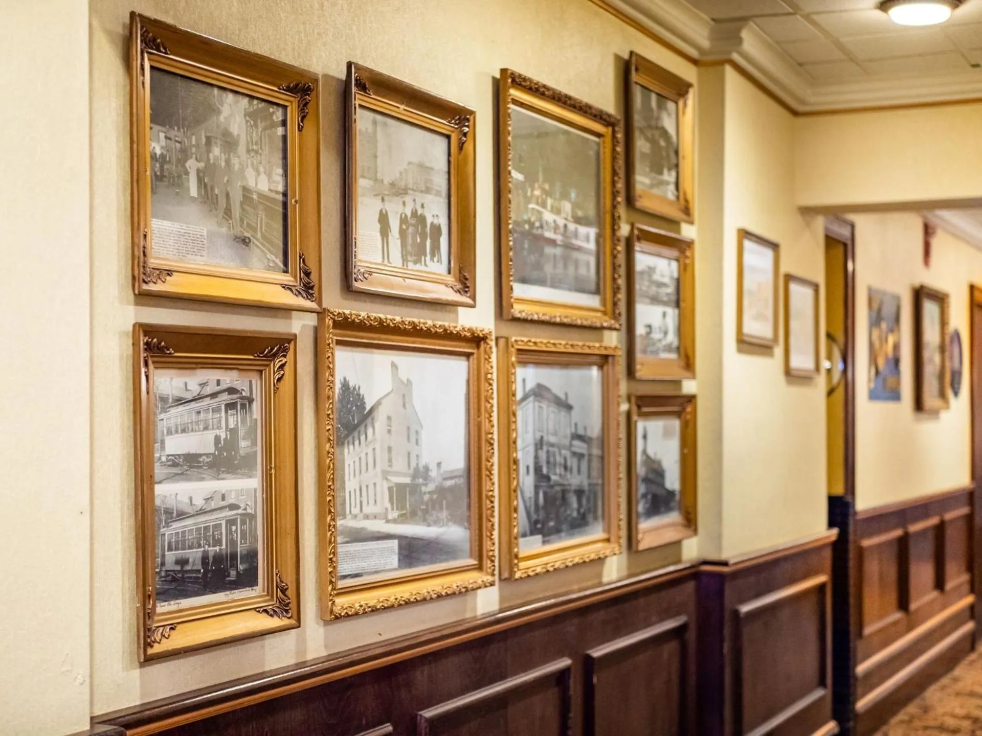 Lobby or reception in Lafayette Hotel Marietta