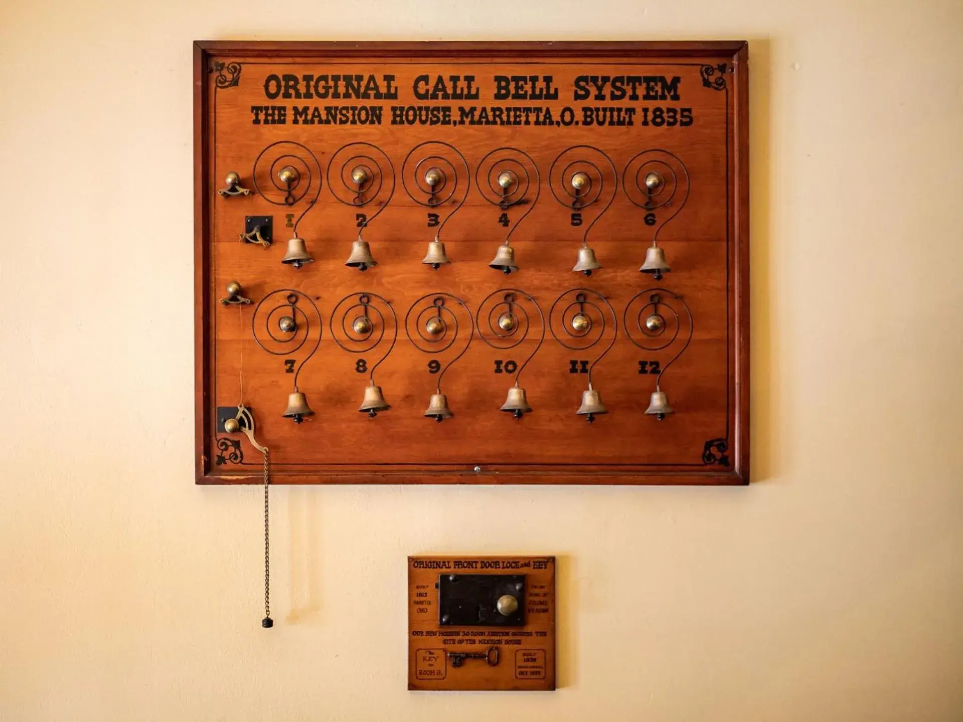 Property building in Lafayette Hotel Marietta Property building in Lafayette Hotel Marietta