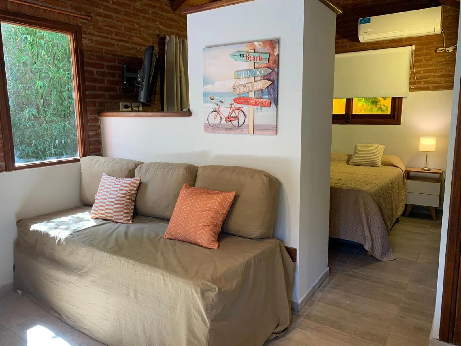 Photo of the whole room, Bed in Kimbara Bosque y Mar