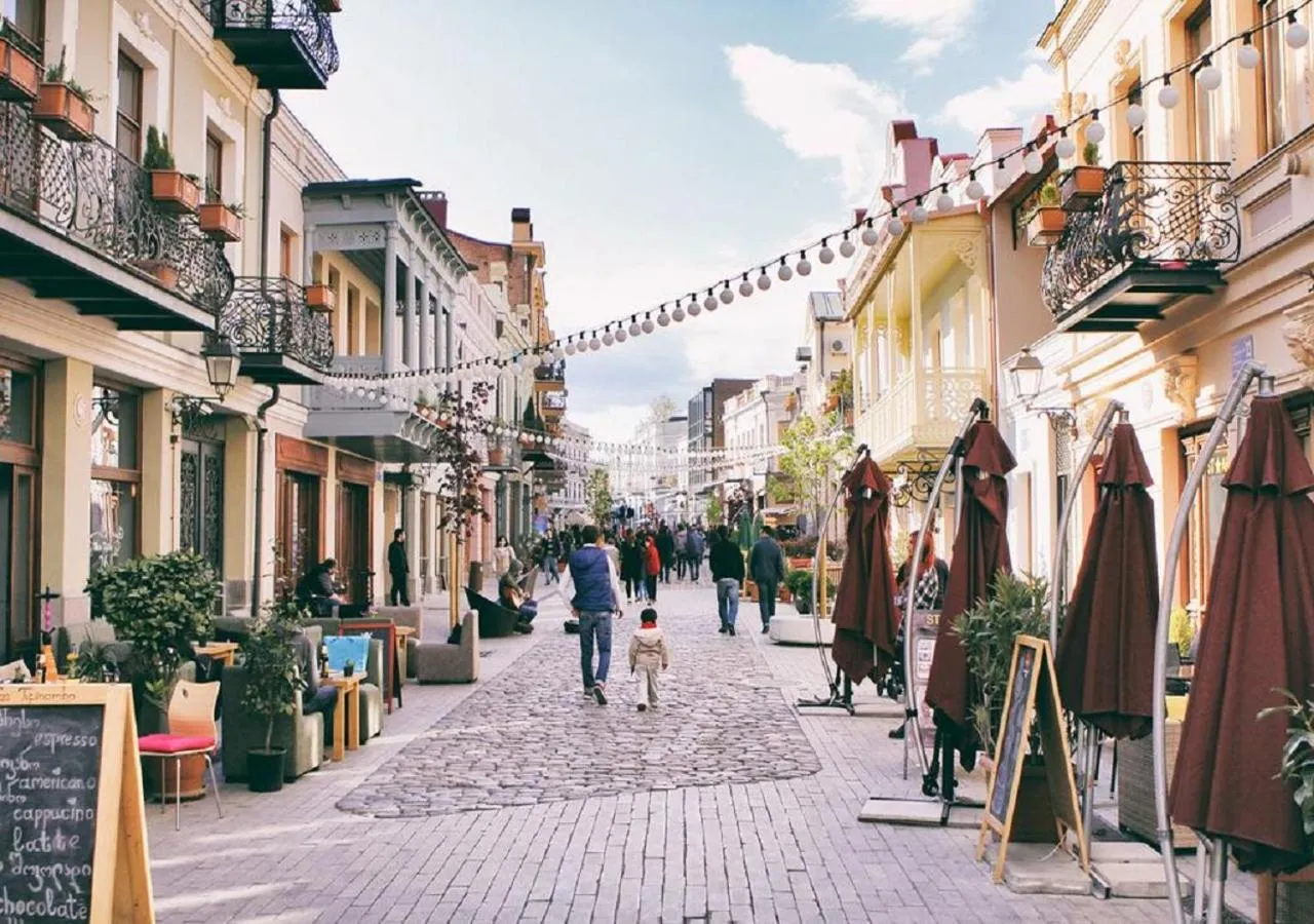 Neighbourhood in Pretty House