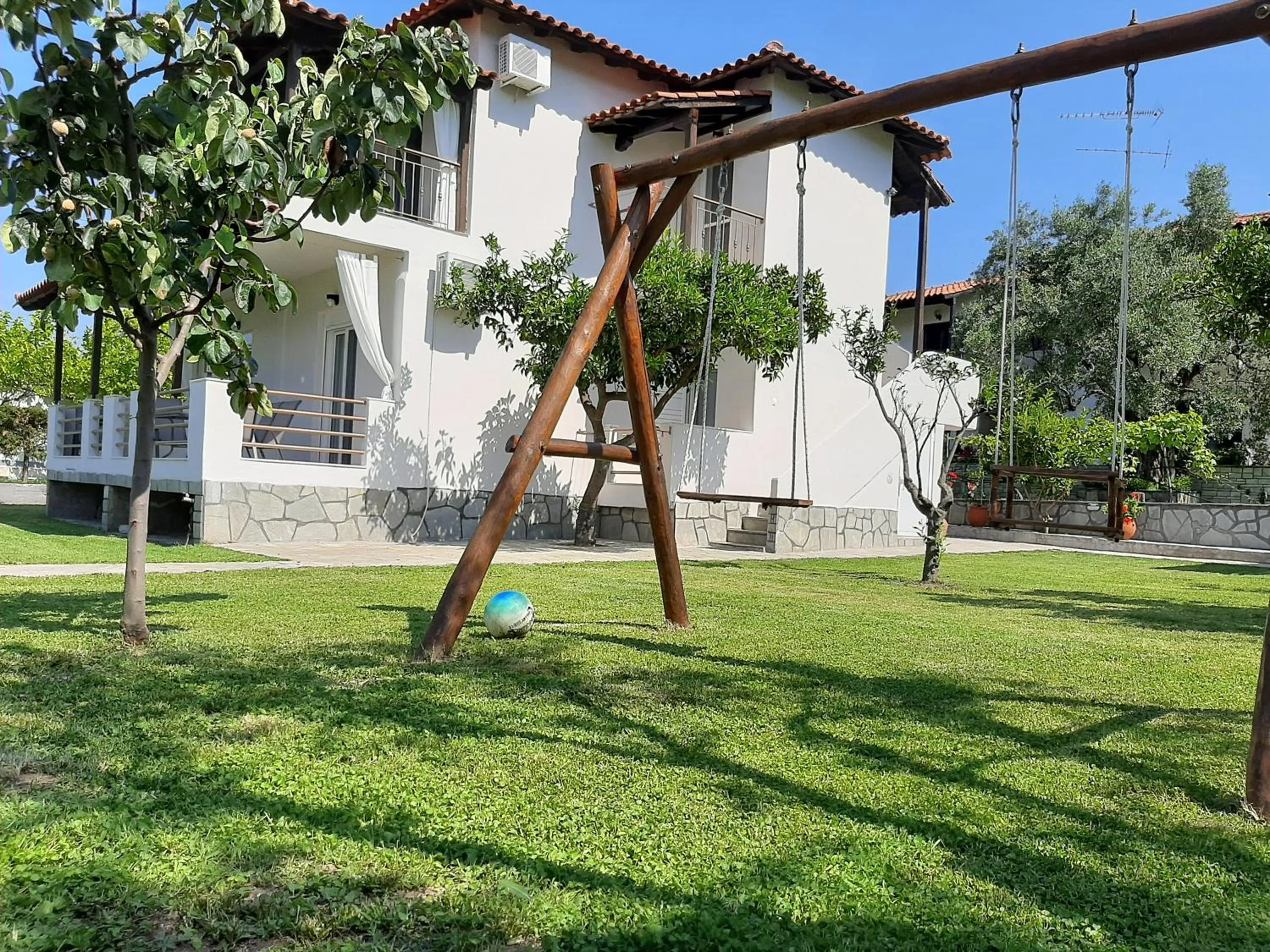 Latoura Studios
