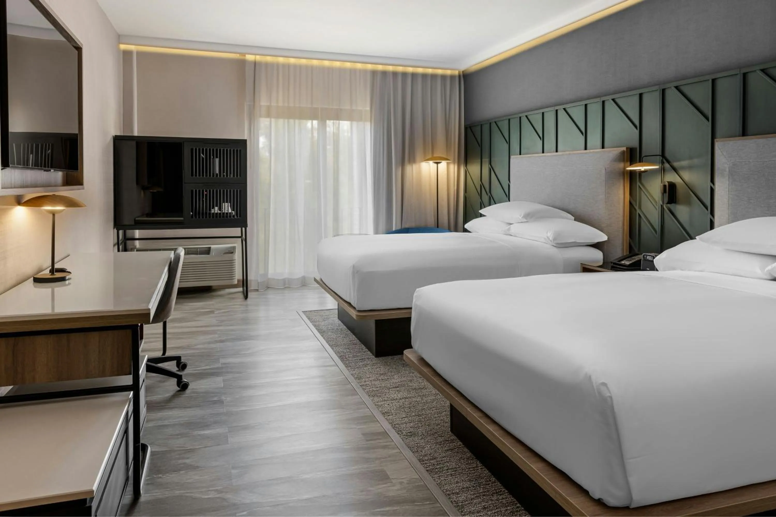 Photo of the whole room, Bed in Courtyard by Marriott San Jose Escazu