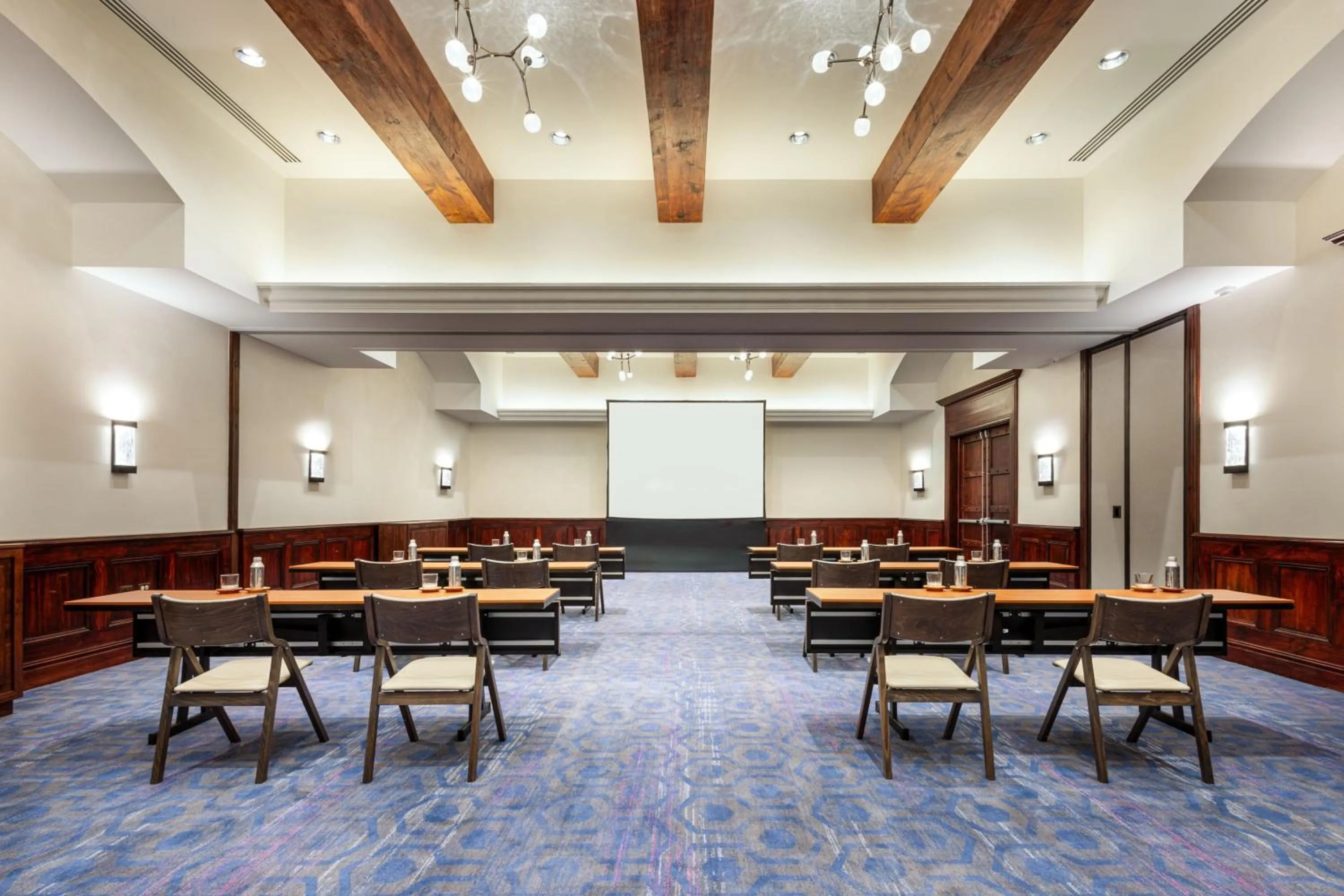 Meeting/conference room in Los Sueños Marriott Ocean & Golf Resort