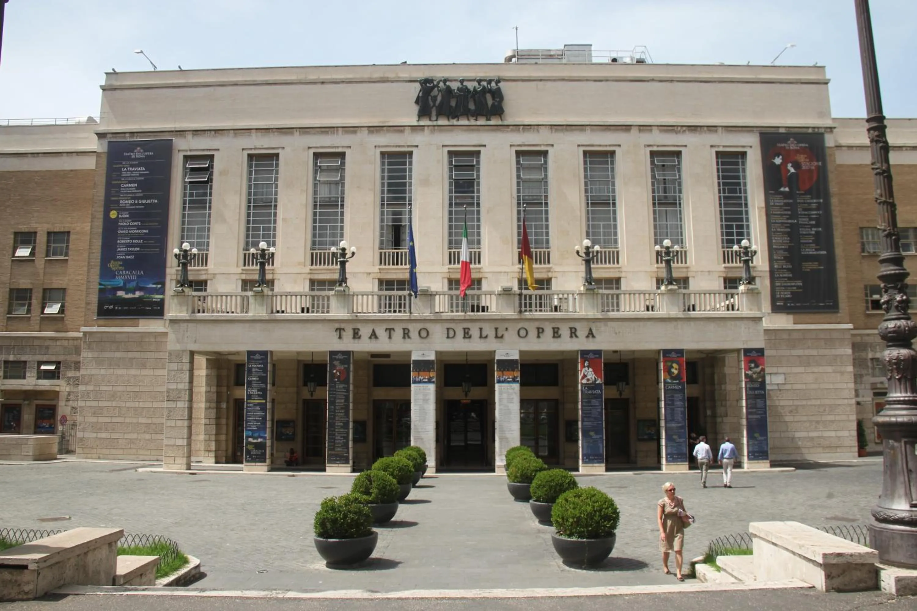 Nearby landmark in Roma Vespahouse