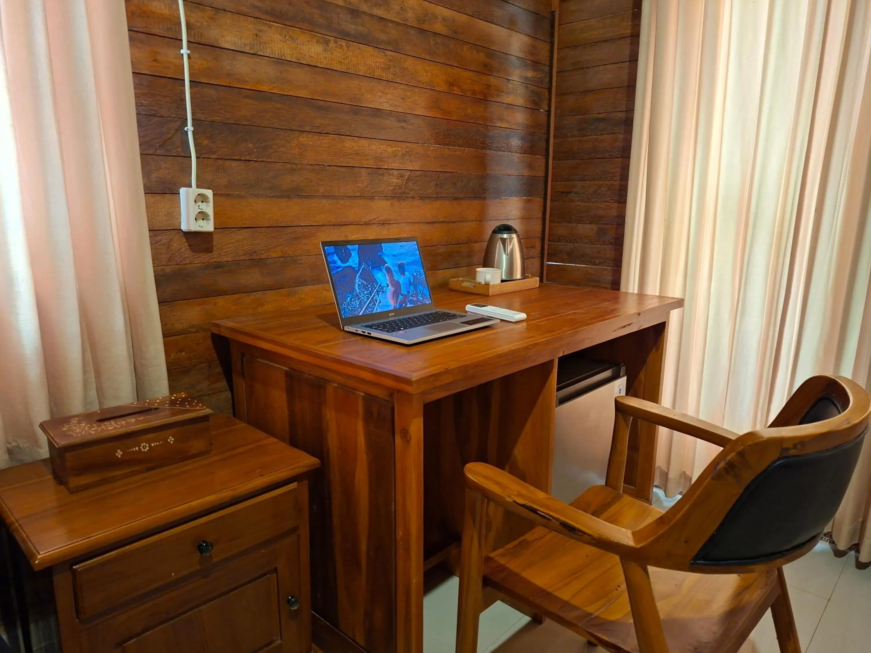 The Valley Green Cottage And Massage