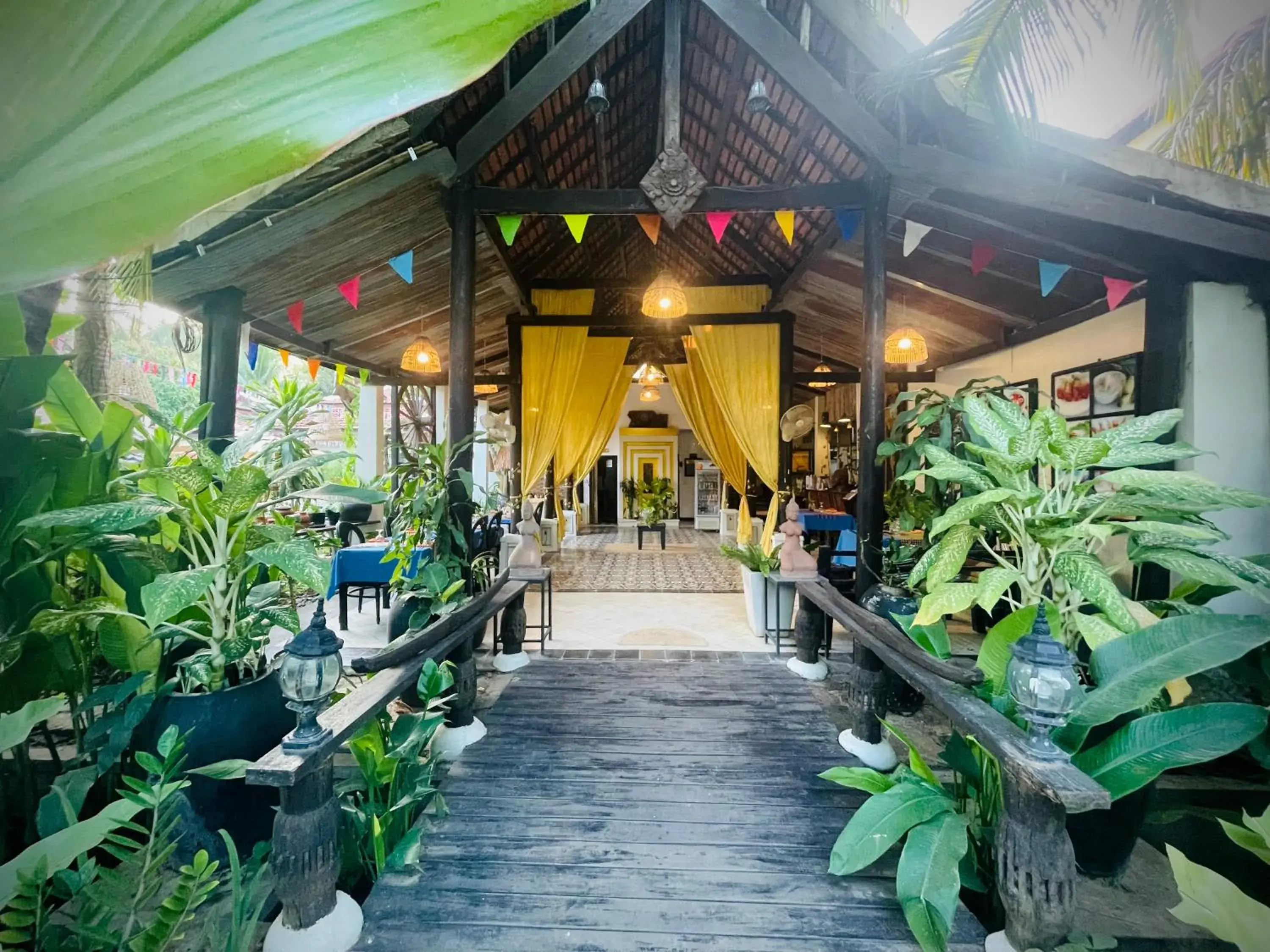 Restaurant/places to eat in The Sanctuary Villa Battambang Restaurant/places to eat in The Sanctuary Villa Battambang