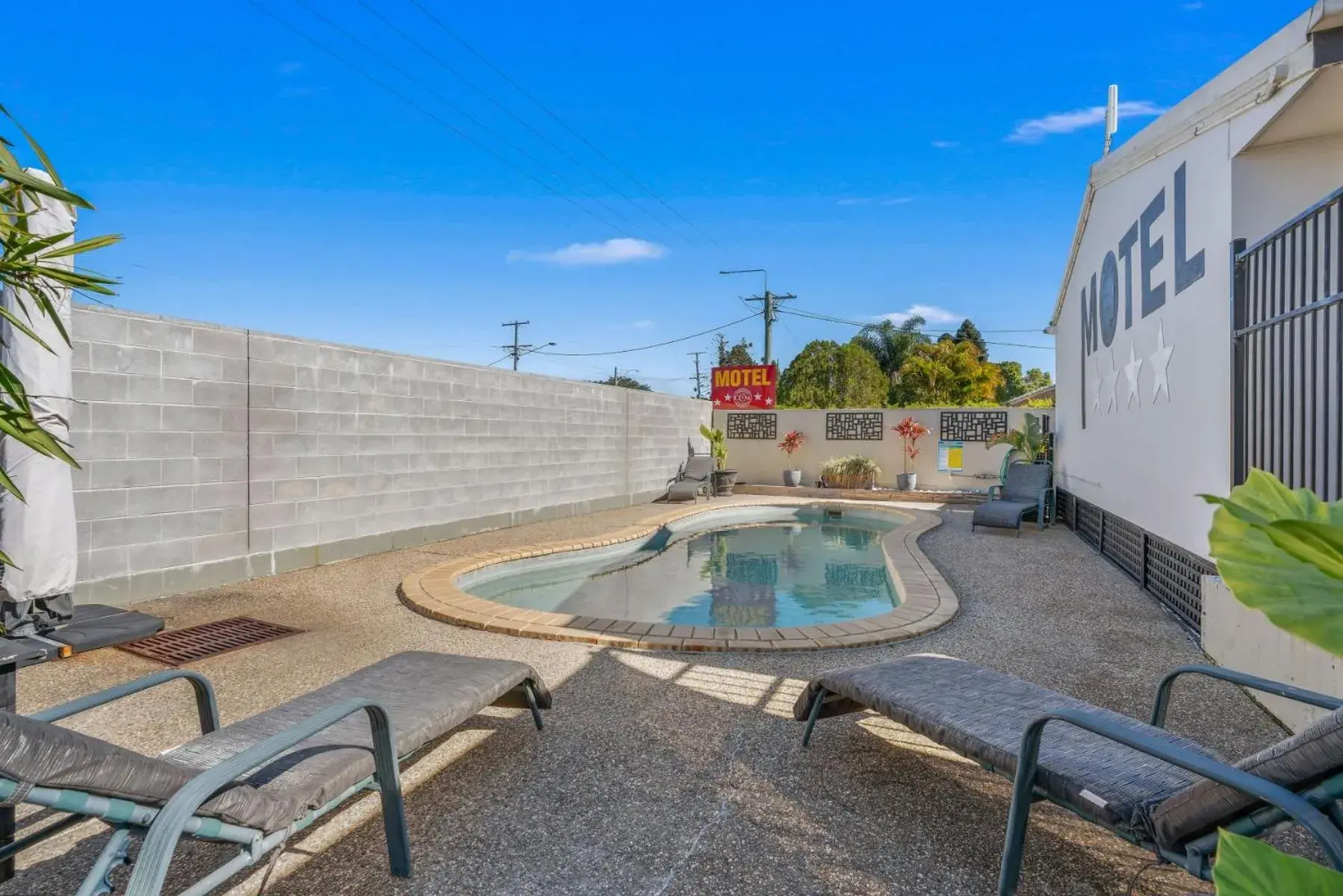 Pool view in Caboolture Central Motor Inn, Sure Stay Collection by BW Pool view in Caboolture Central Motor Inn, Sure Stay Collection by BW