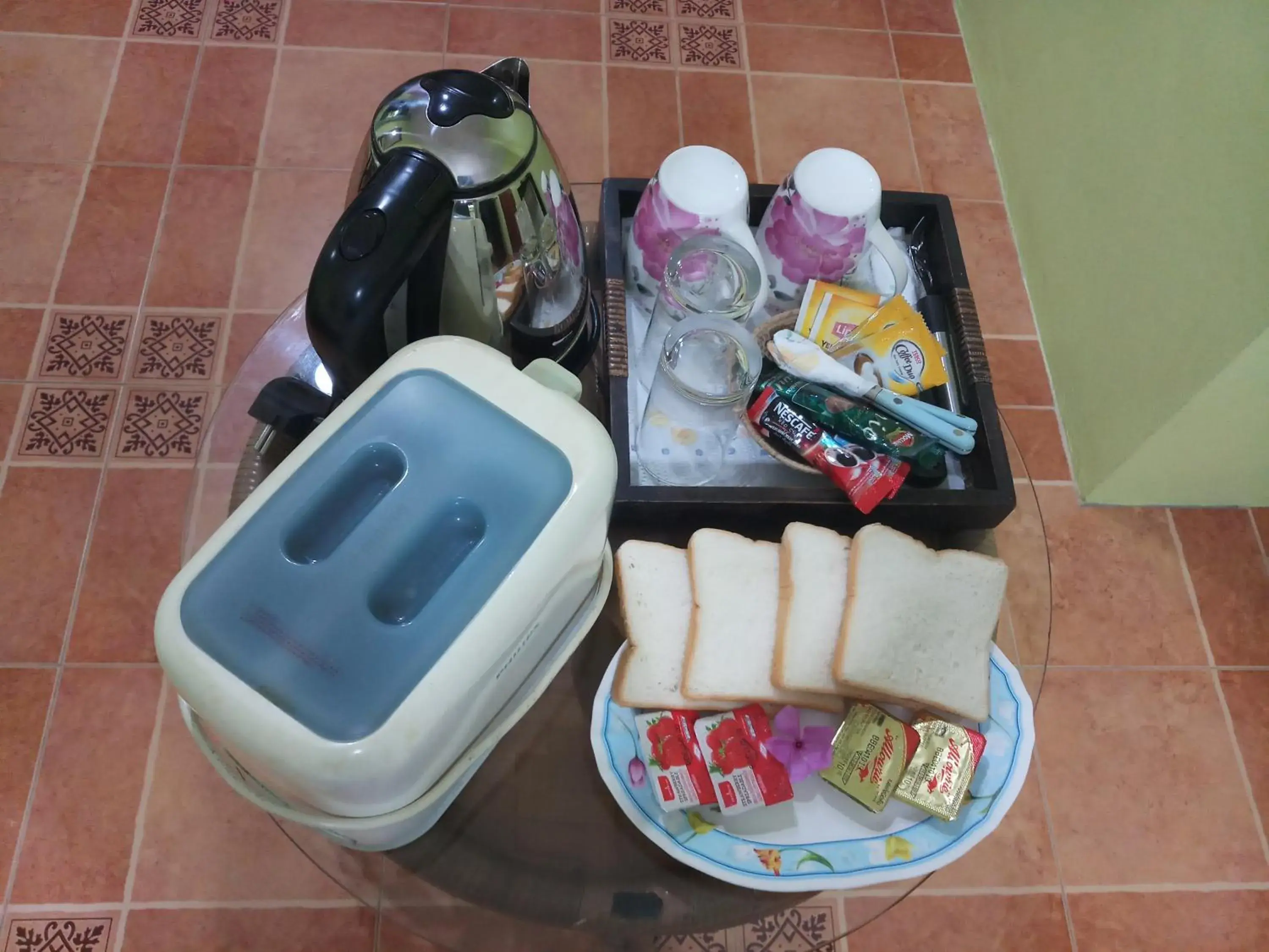 Breakfast in Chez Charly Bungalow Breakfast in Chez Charly Bungalow