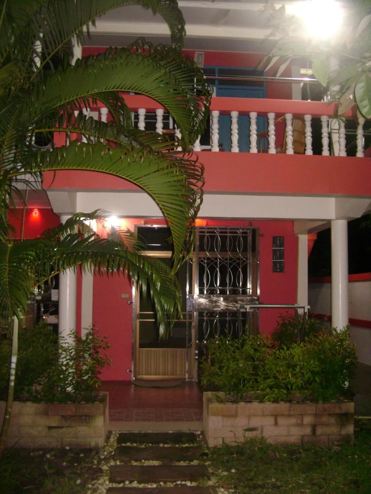 Facade/entrance in Chez Charly Bungalow