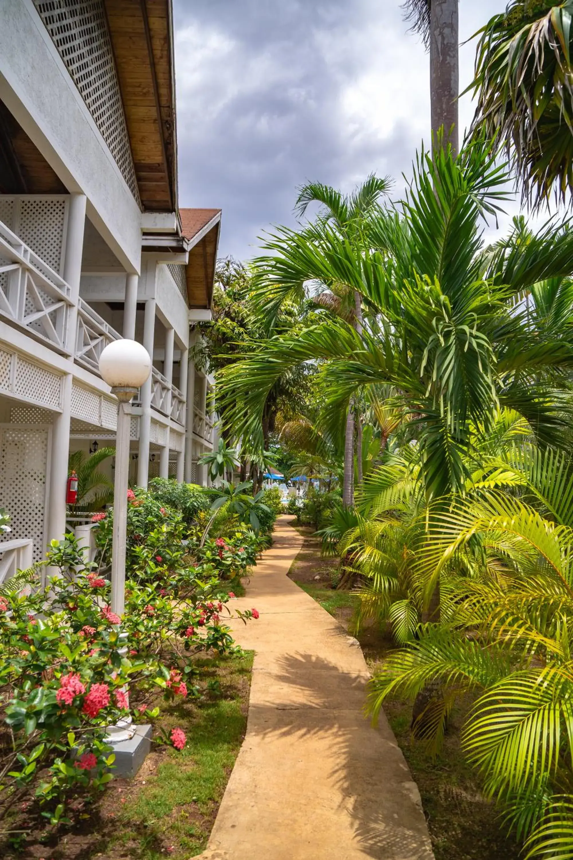 Property building in Merrils Beach Resort II Property building in Merrils Beach Resort II