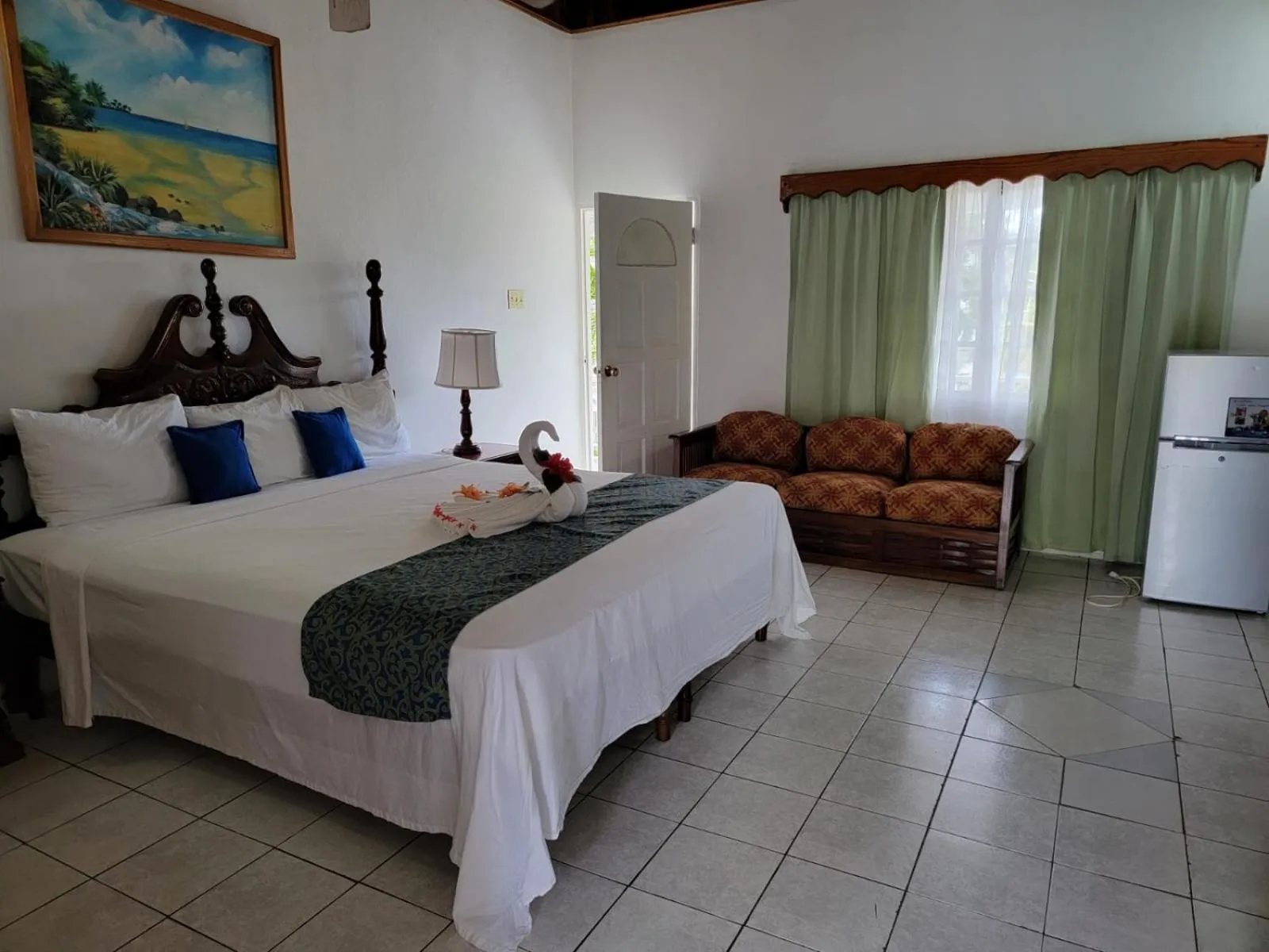 Bed in Merrils Beach Resort II