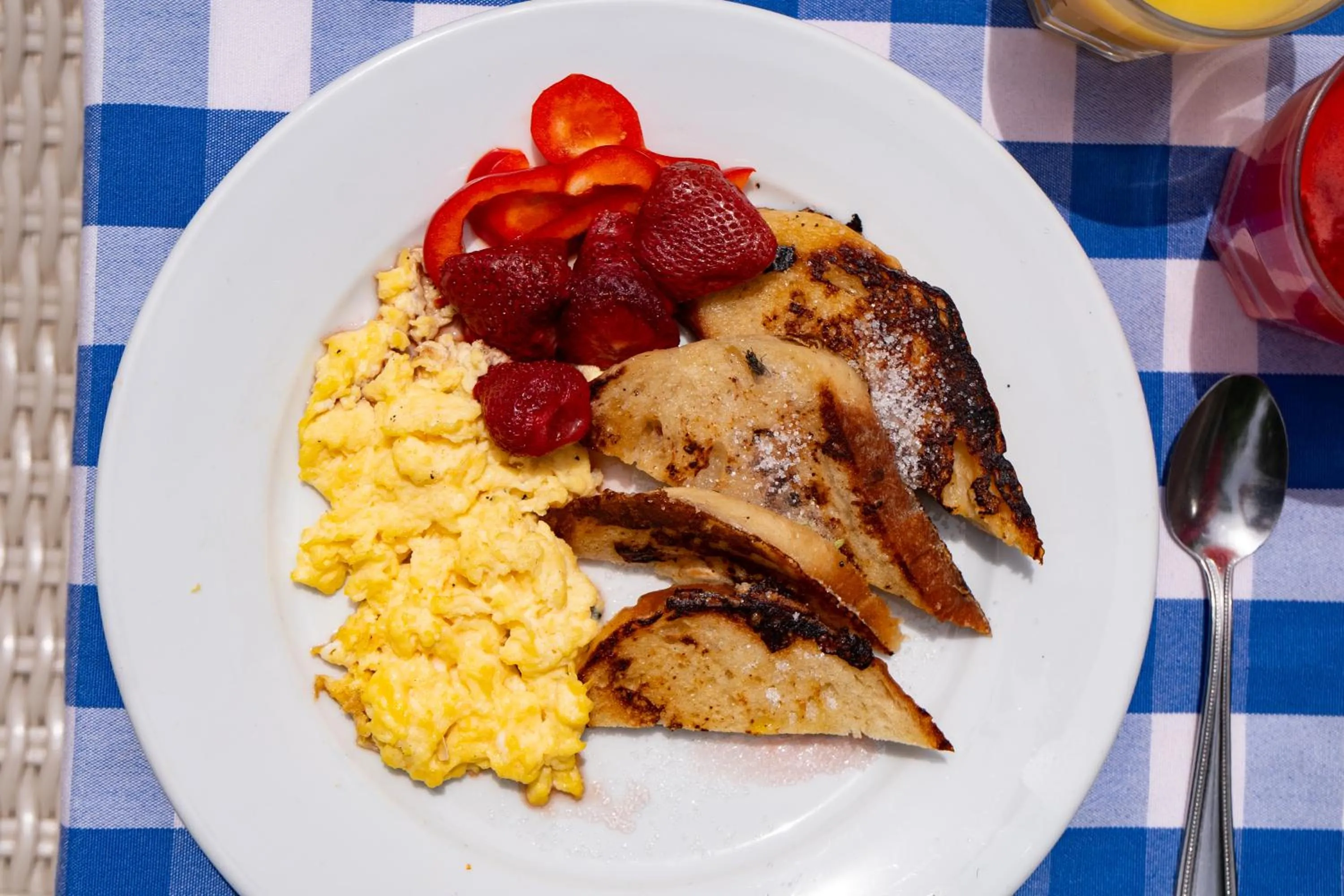 Food and drinks in Merrils Beach Resort II