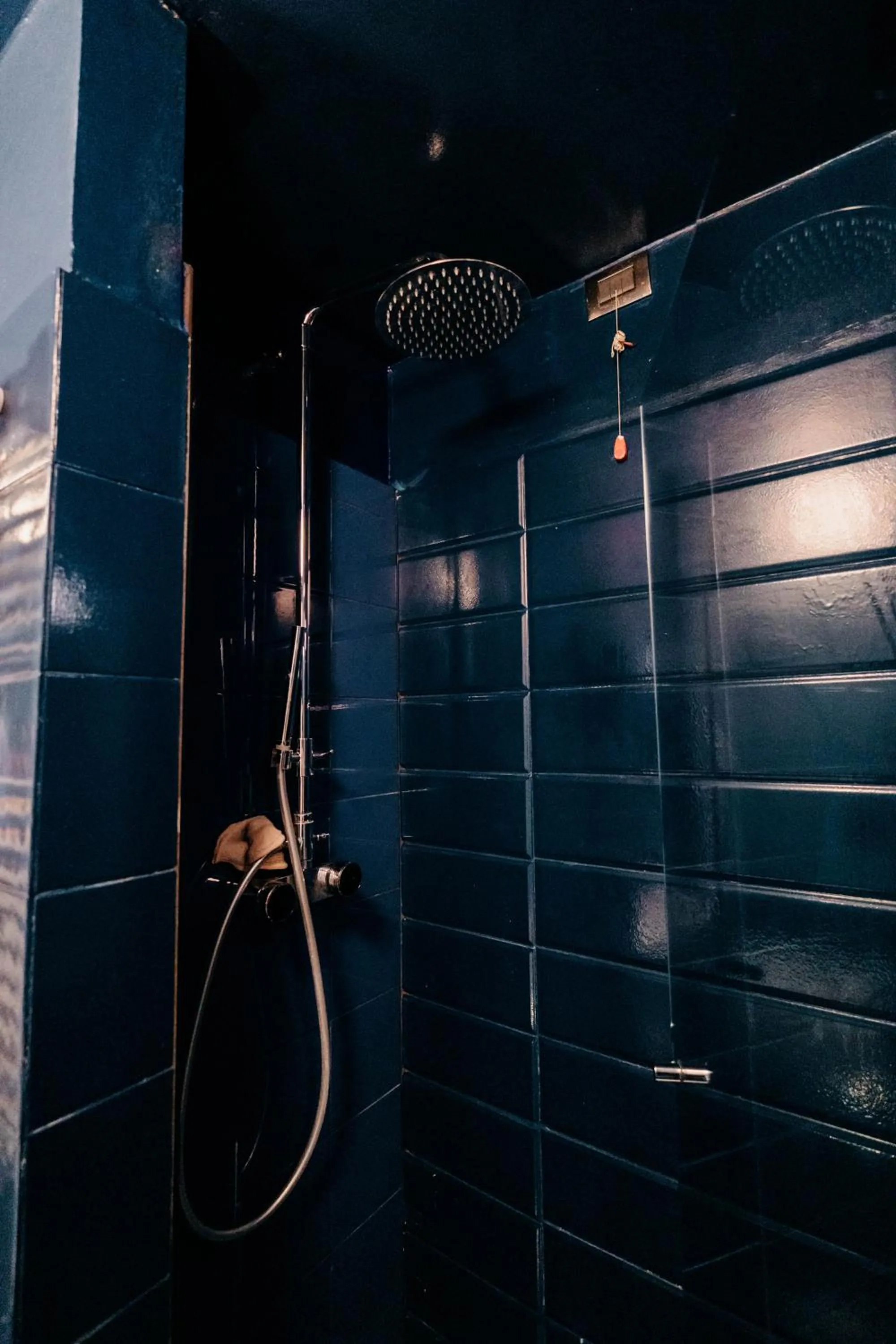 Shower in Aethos Milan