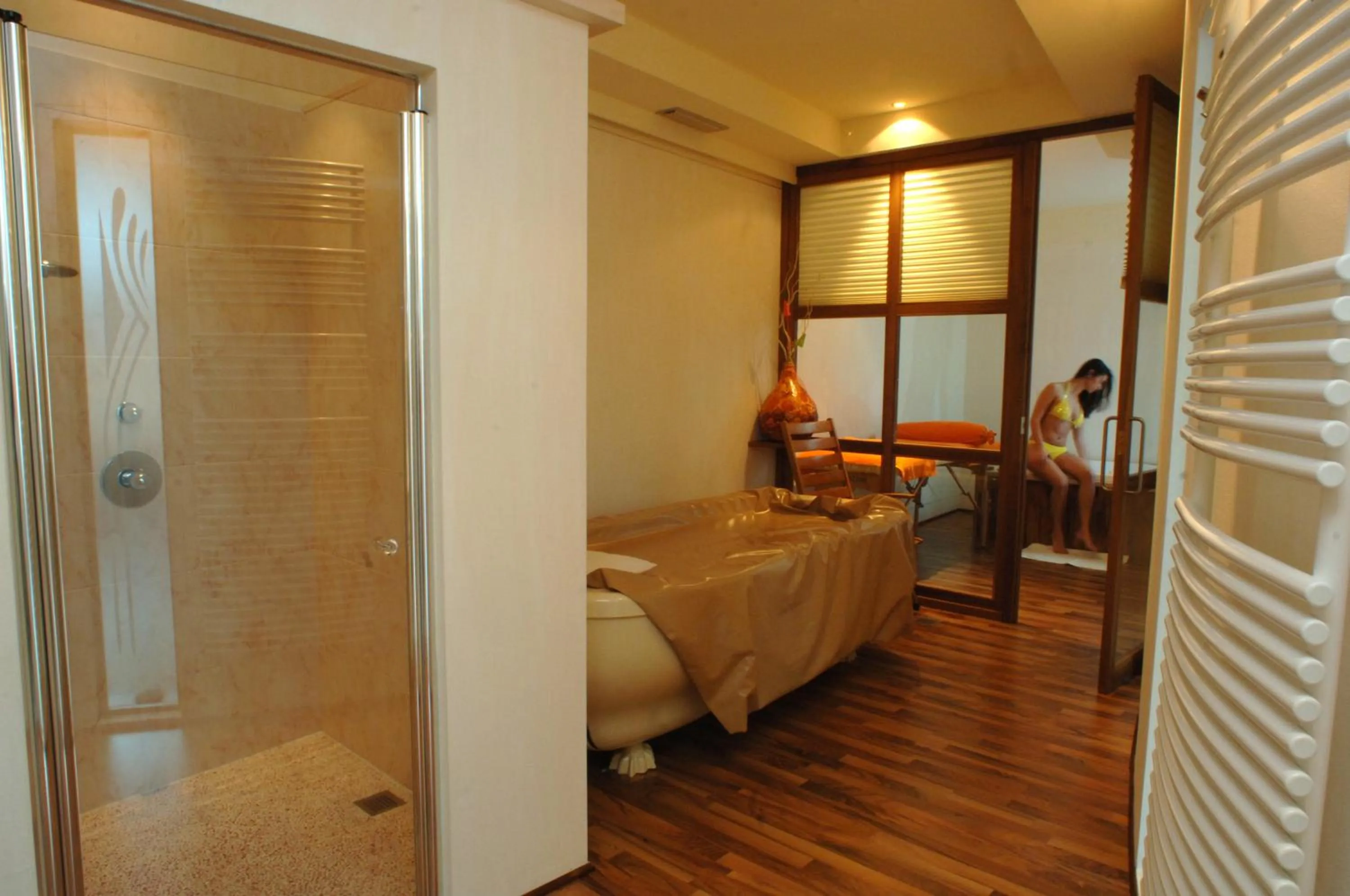 Bed in Berghotel Miramonti