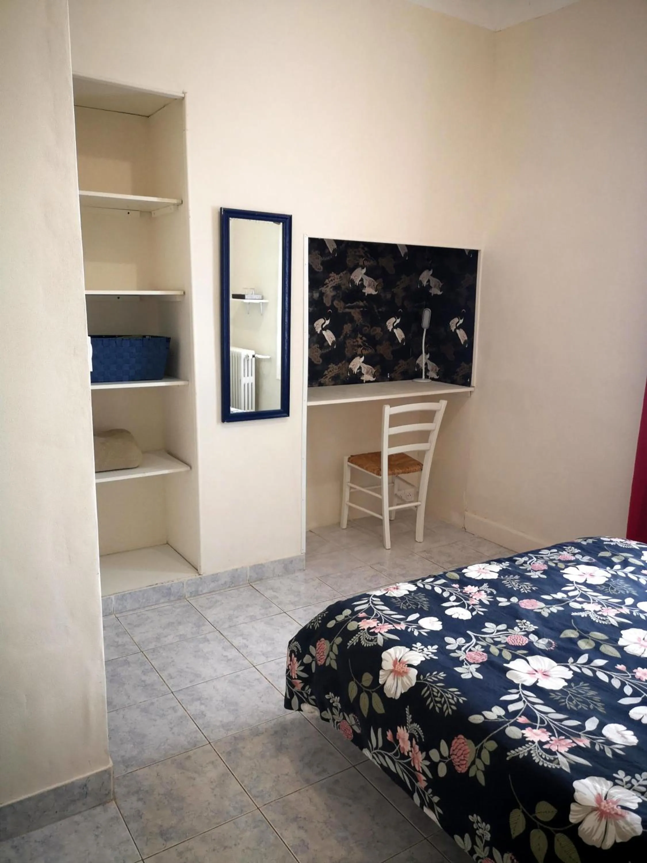 Bedroom, Bed in La Roseraie