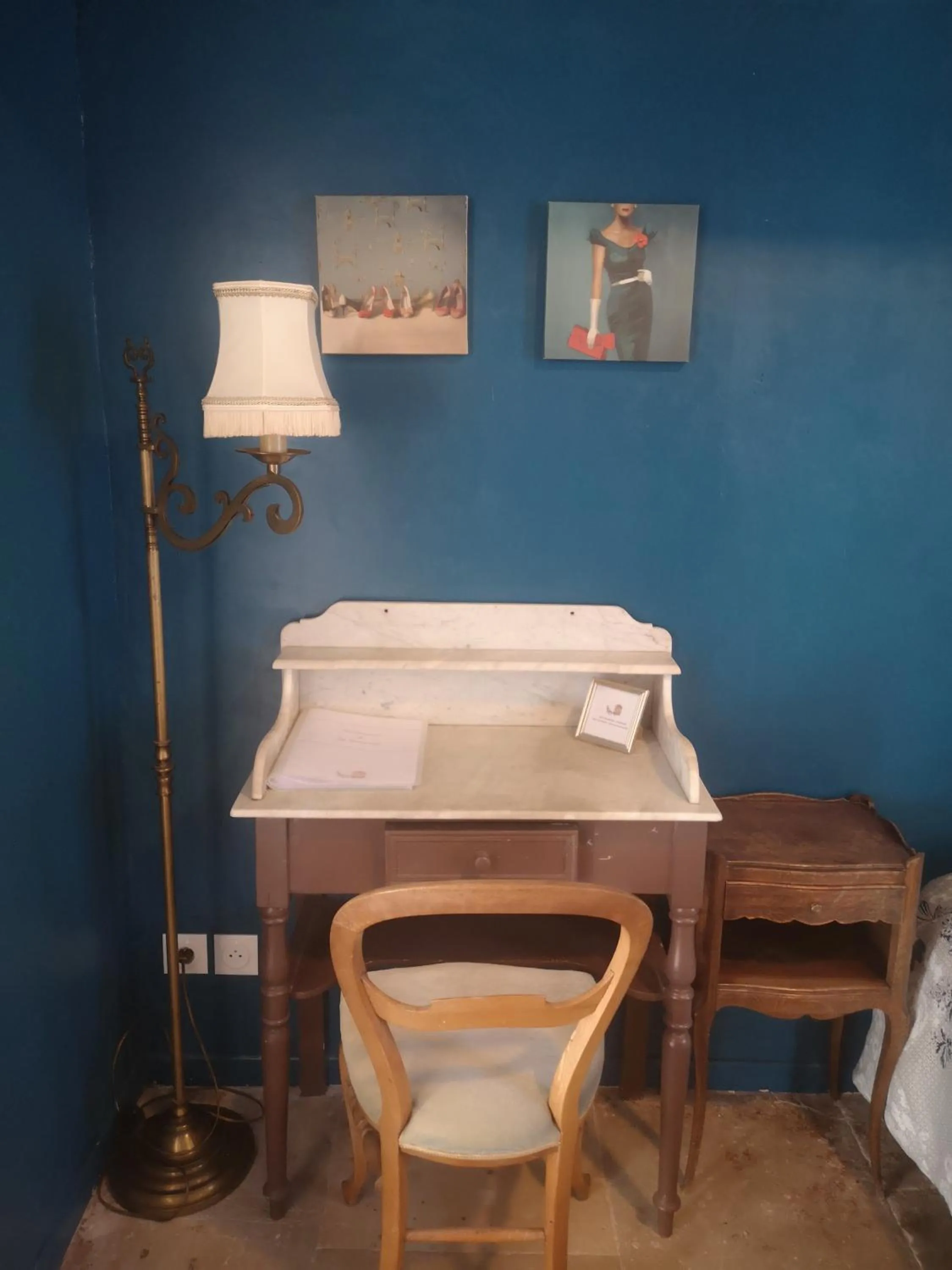 Bedroom in La Roseraie