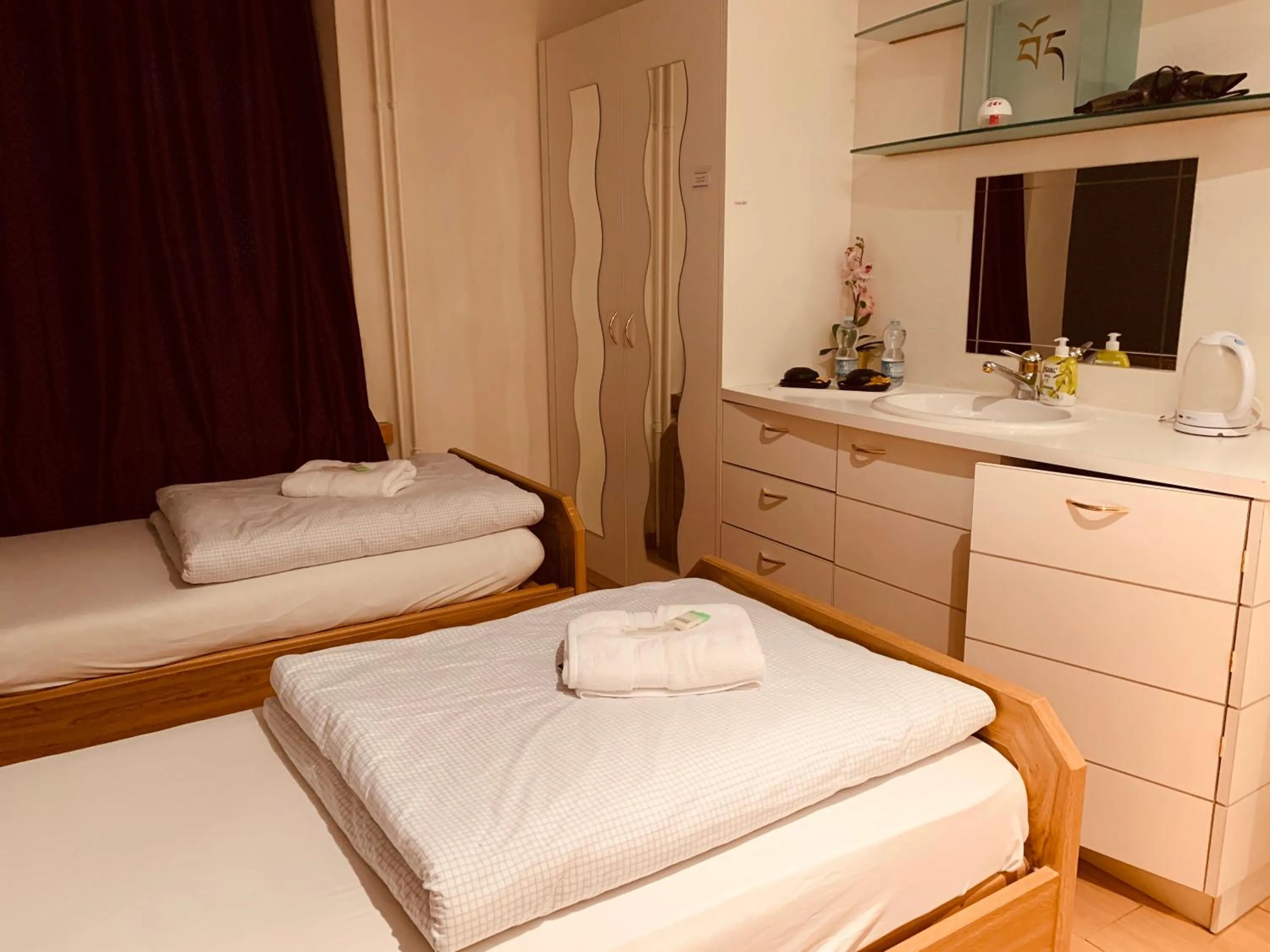 Bed in Swiss Dewa