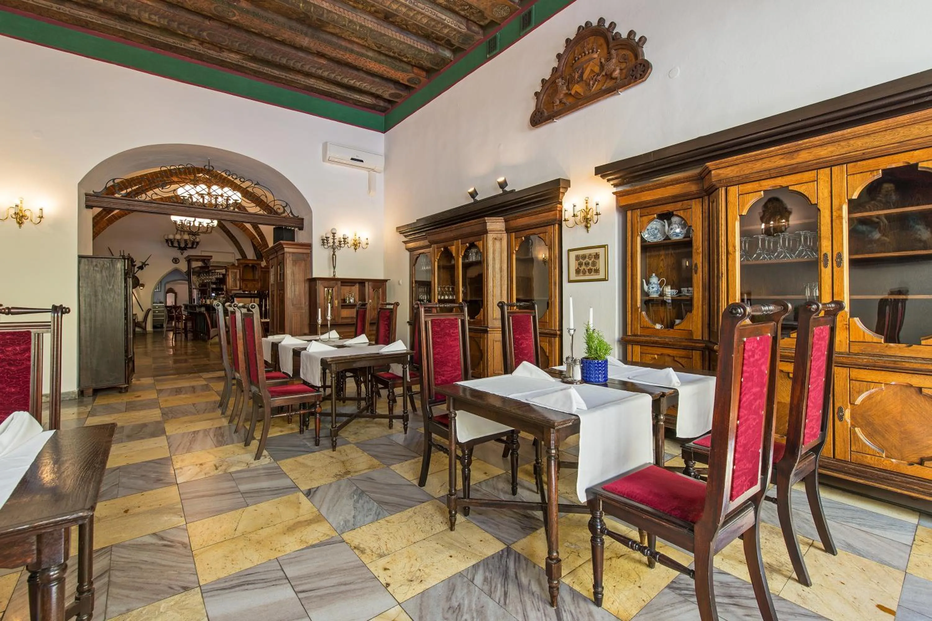 Restaurant/places to eat in Hotel Dwór Polski