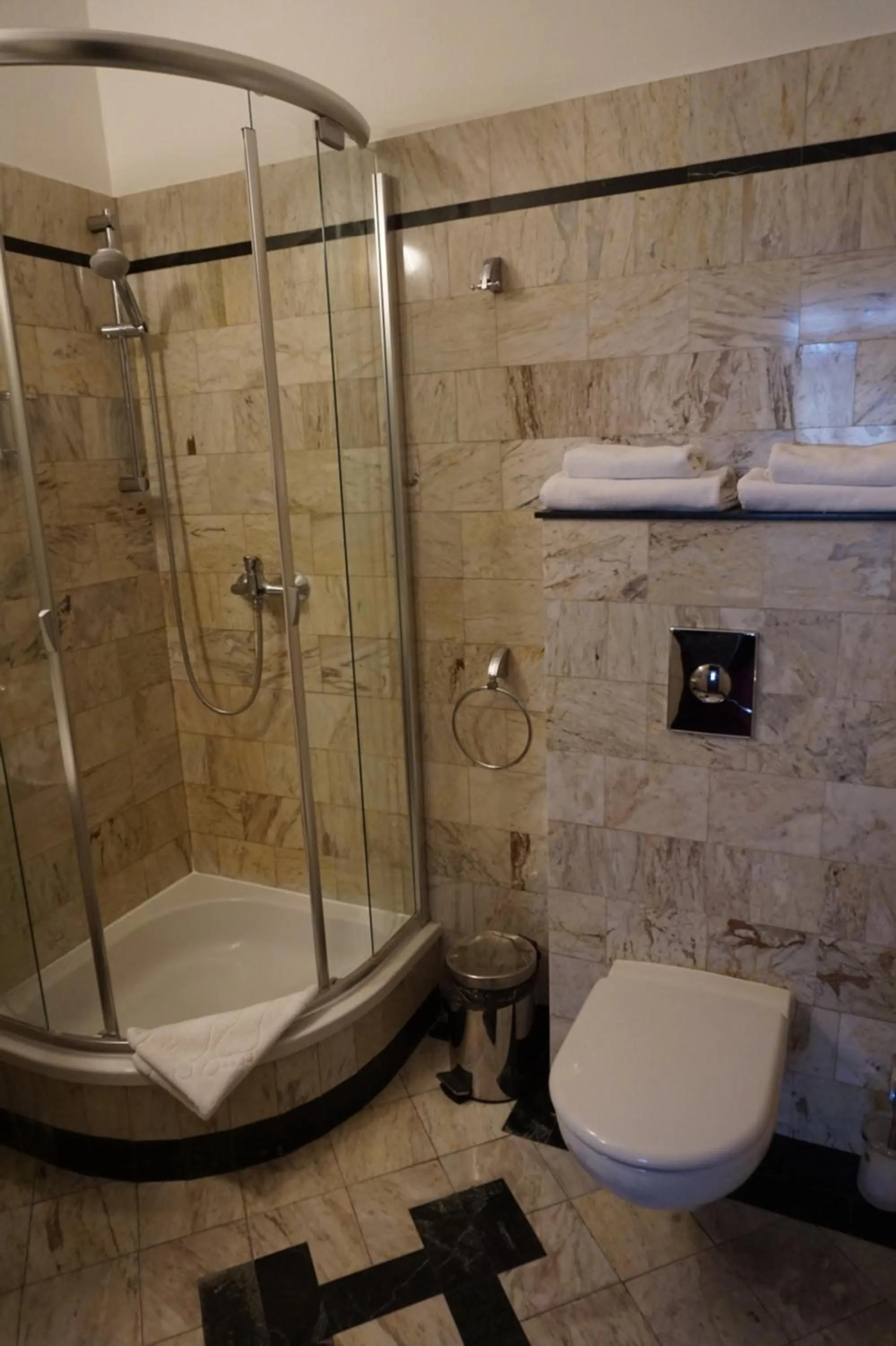 Bathroom in Hotel Dwór Polski