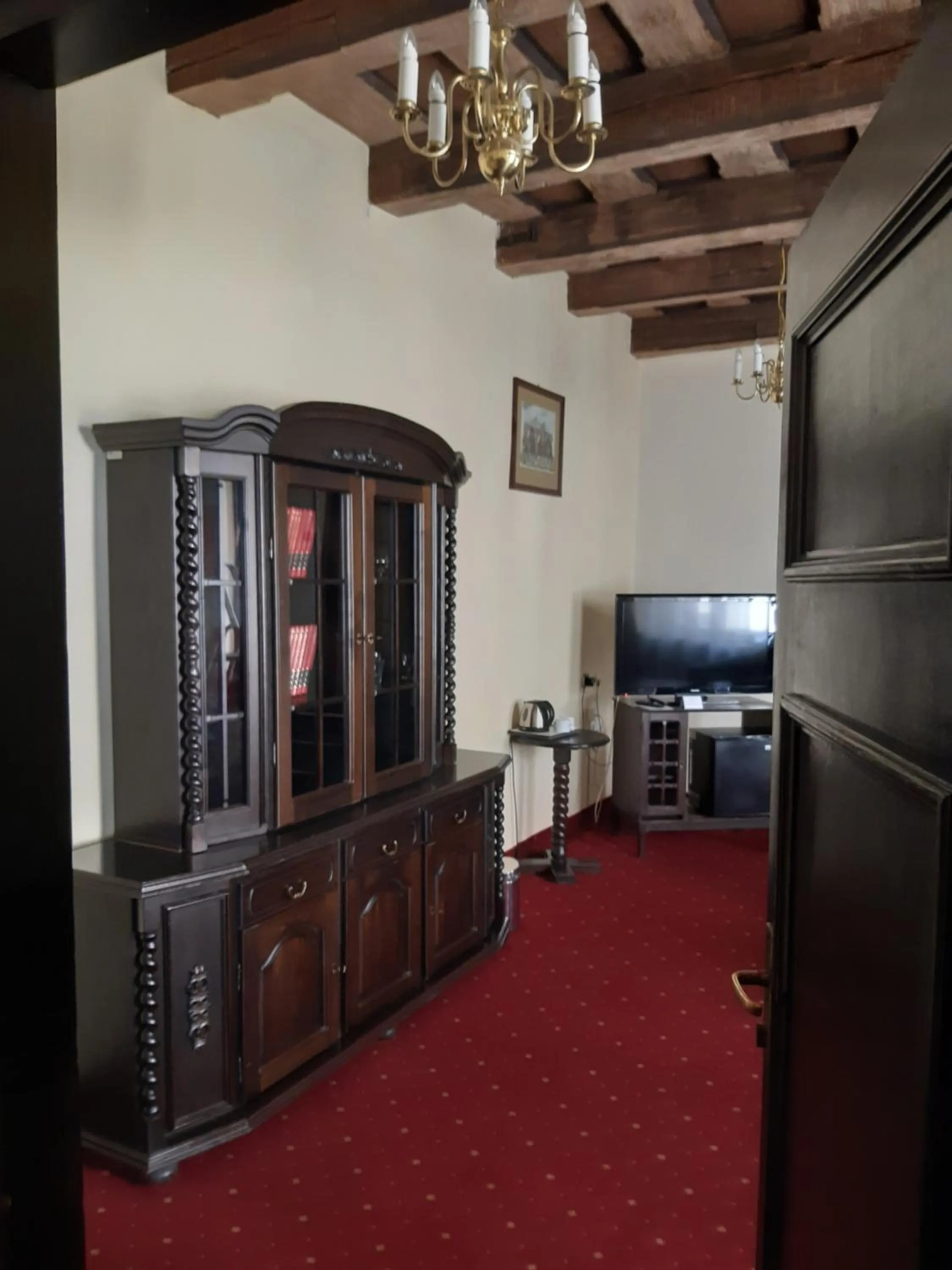 Library in Hotel Dwór Polski