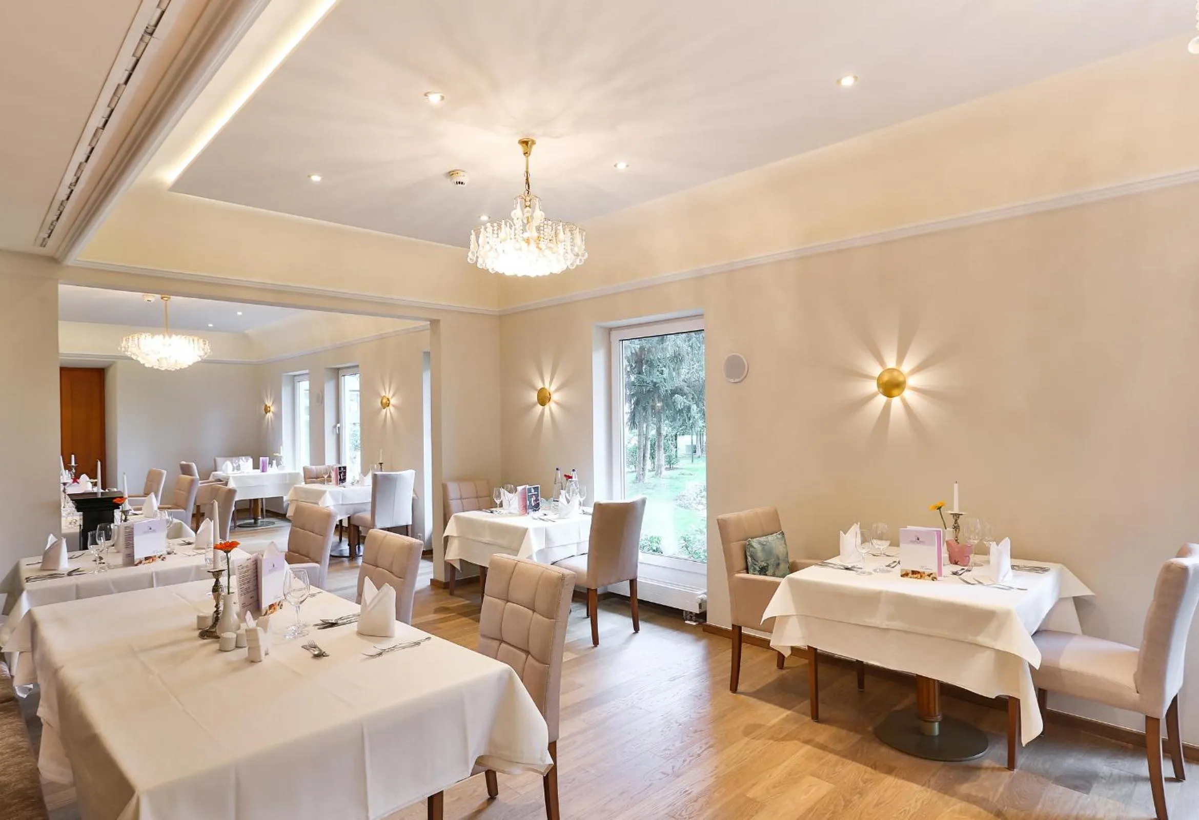 Restaurant/places to eat in Holzapfel