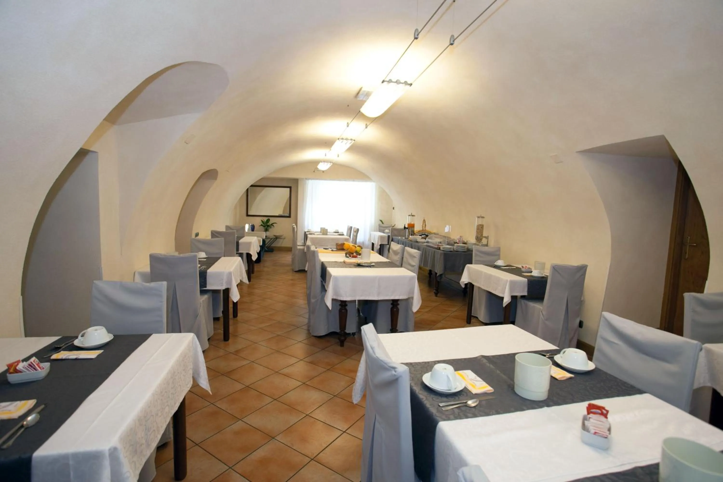 Restaurant/places to eat in Hotel Pinamonte