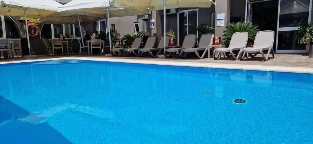 Pool view in Sensi Hotel