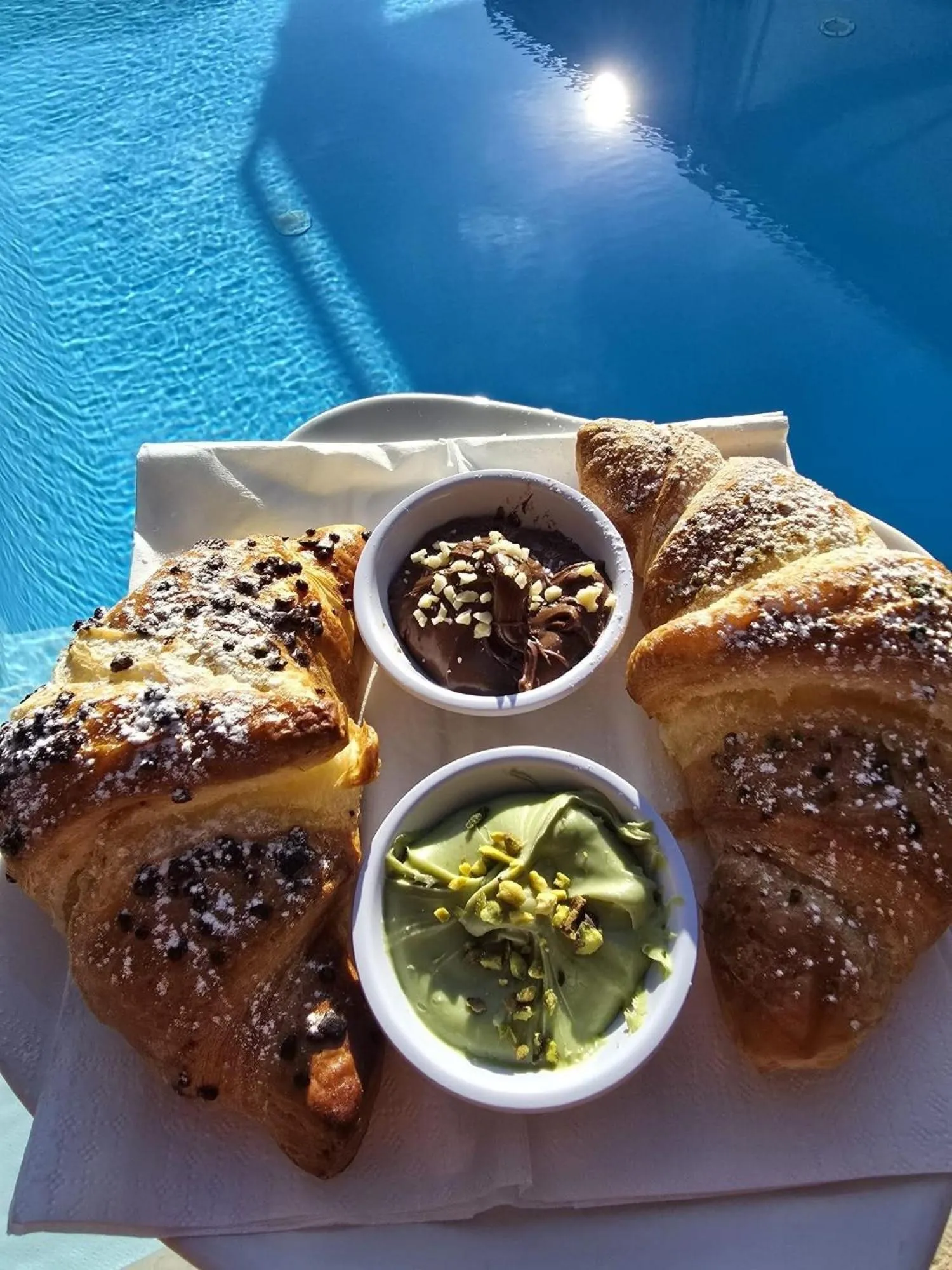 Restaurant/places to eat in Sensi Hotel