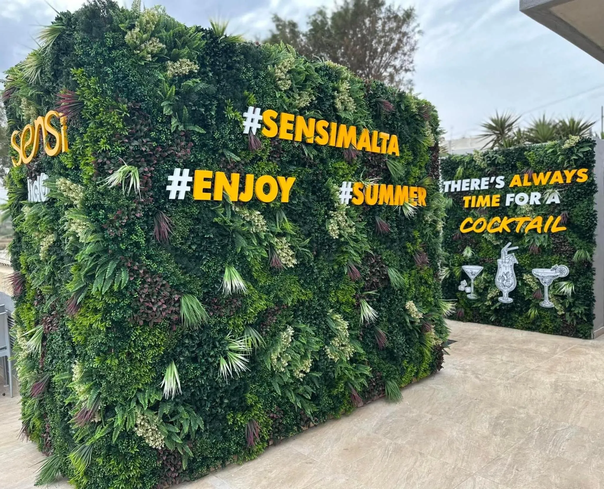 Restaurant/places to eat in Sensi Hotel