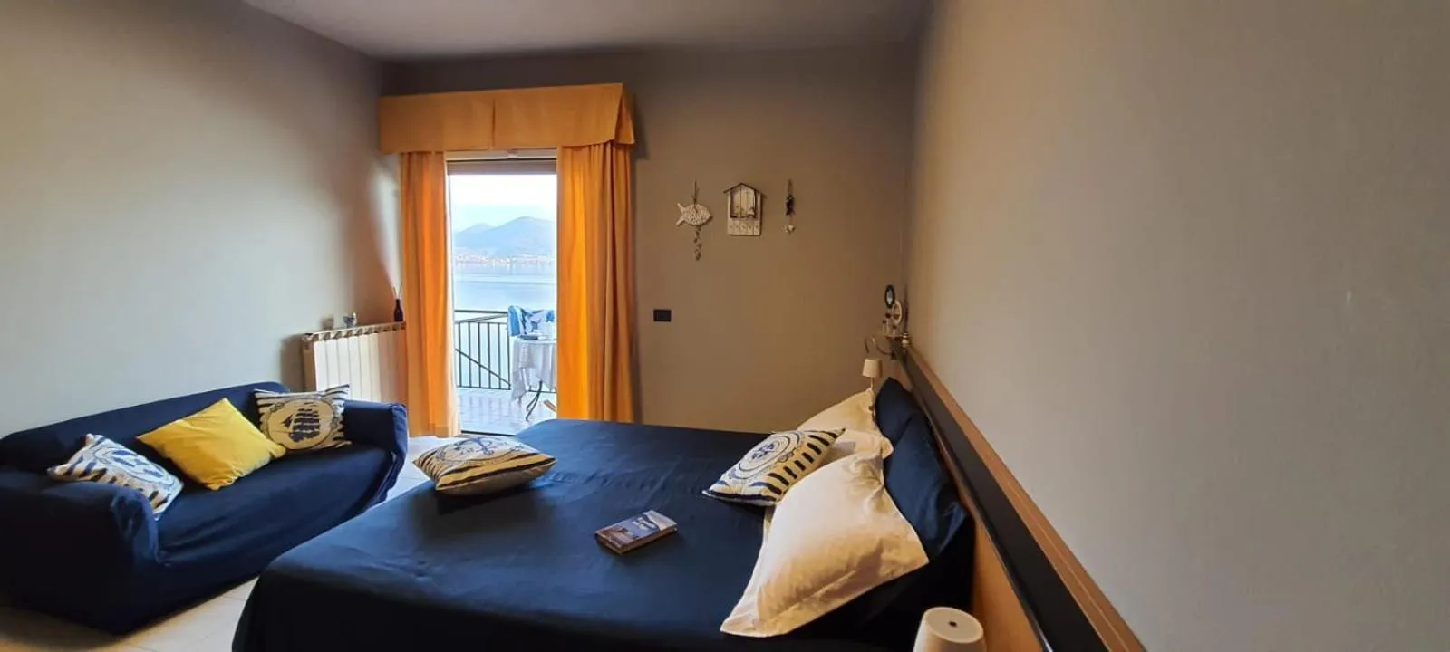 Bed in Hotel La Rondinella