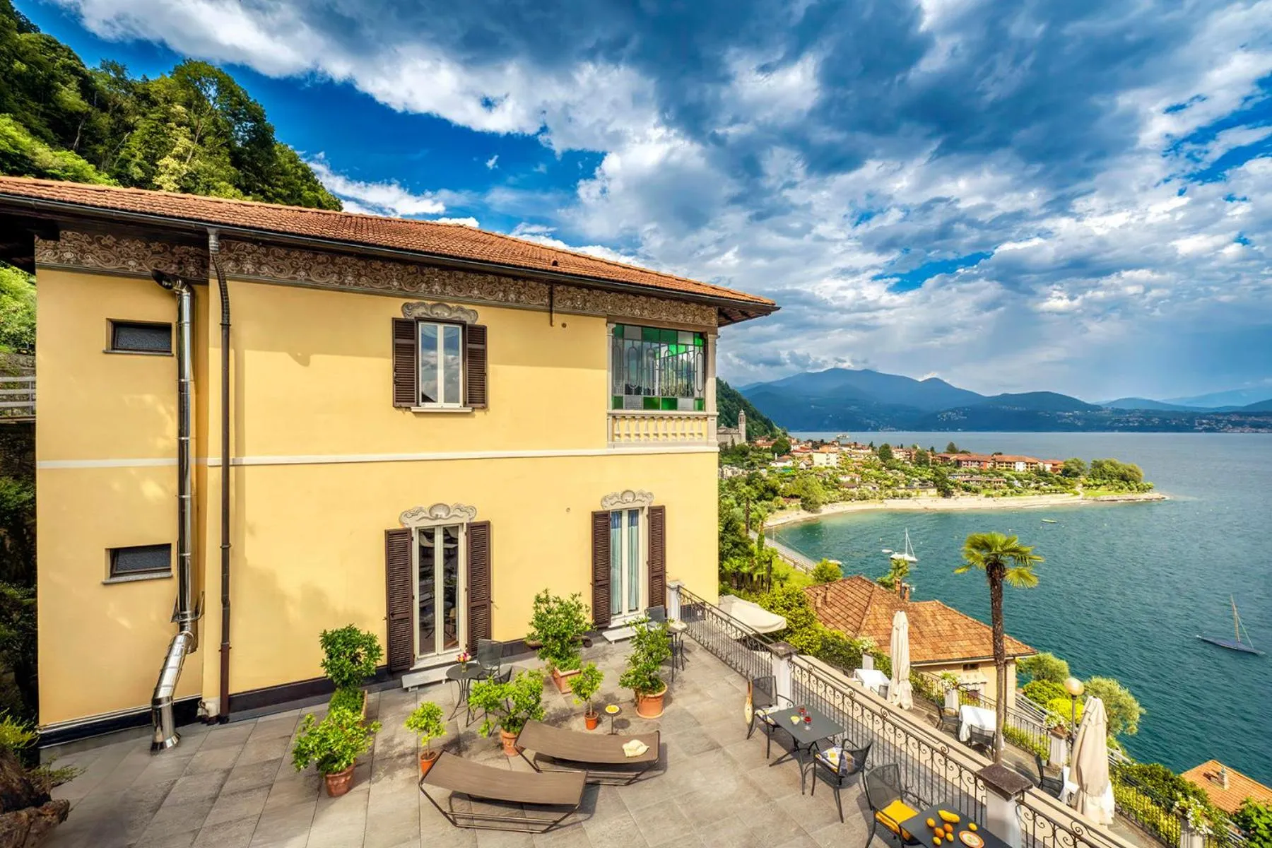 Property building in Hotel La Rondinella