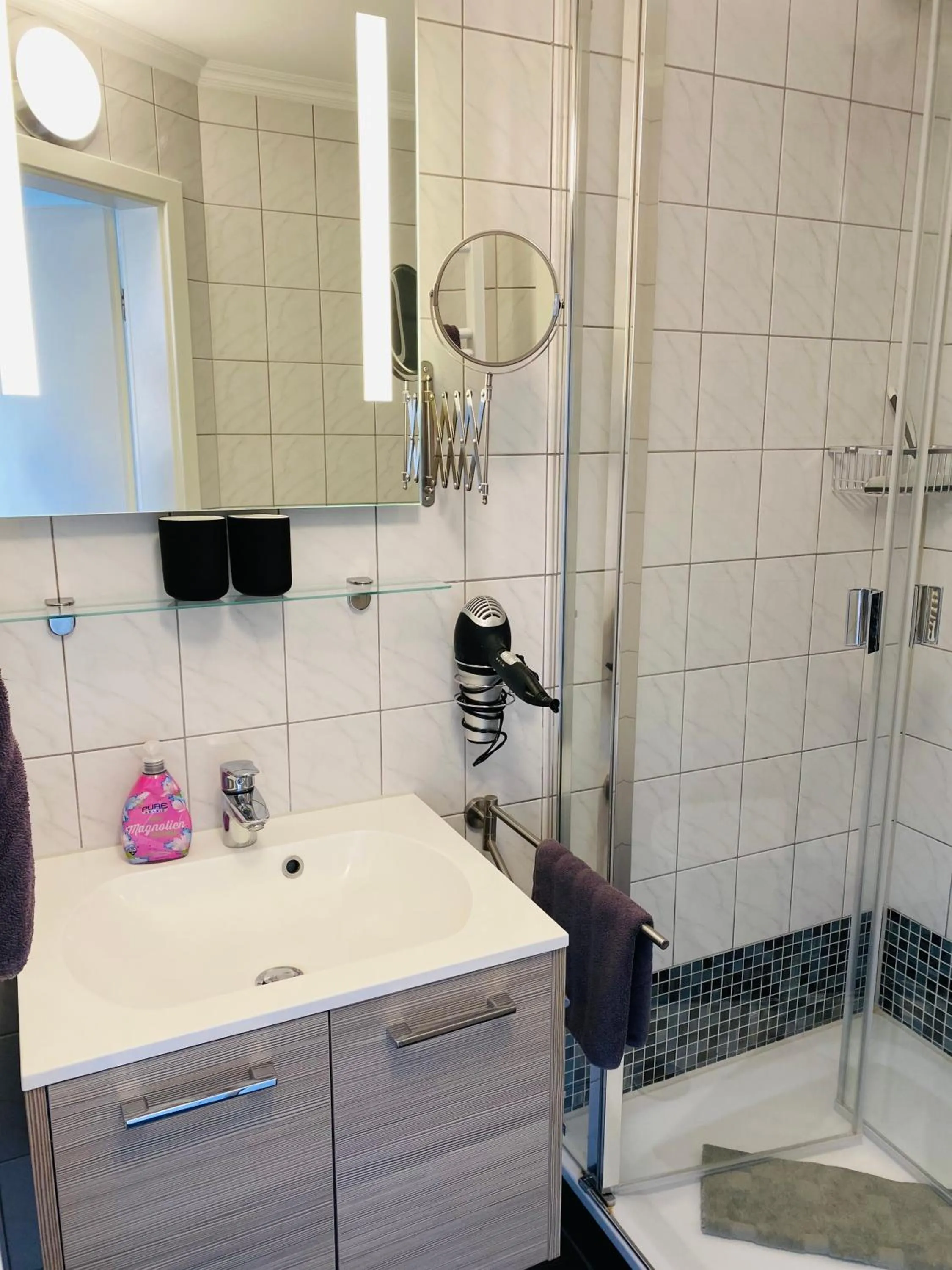 Bathroom in Pension & Ferienwohnungen Schneidereit