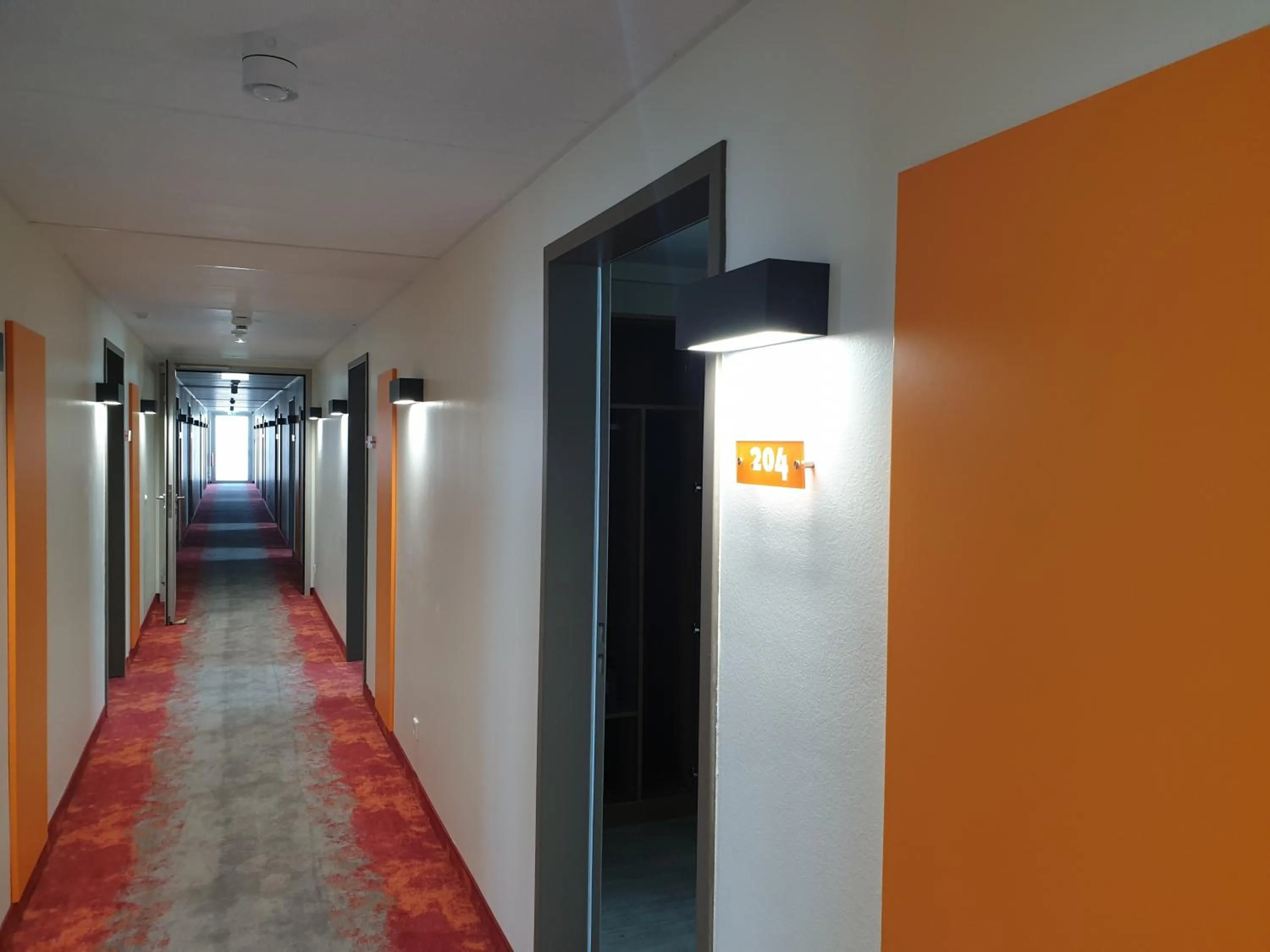 Property building in Motel Plus Schönefeld