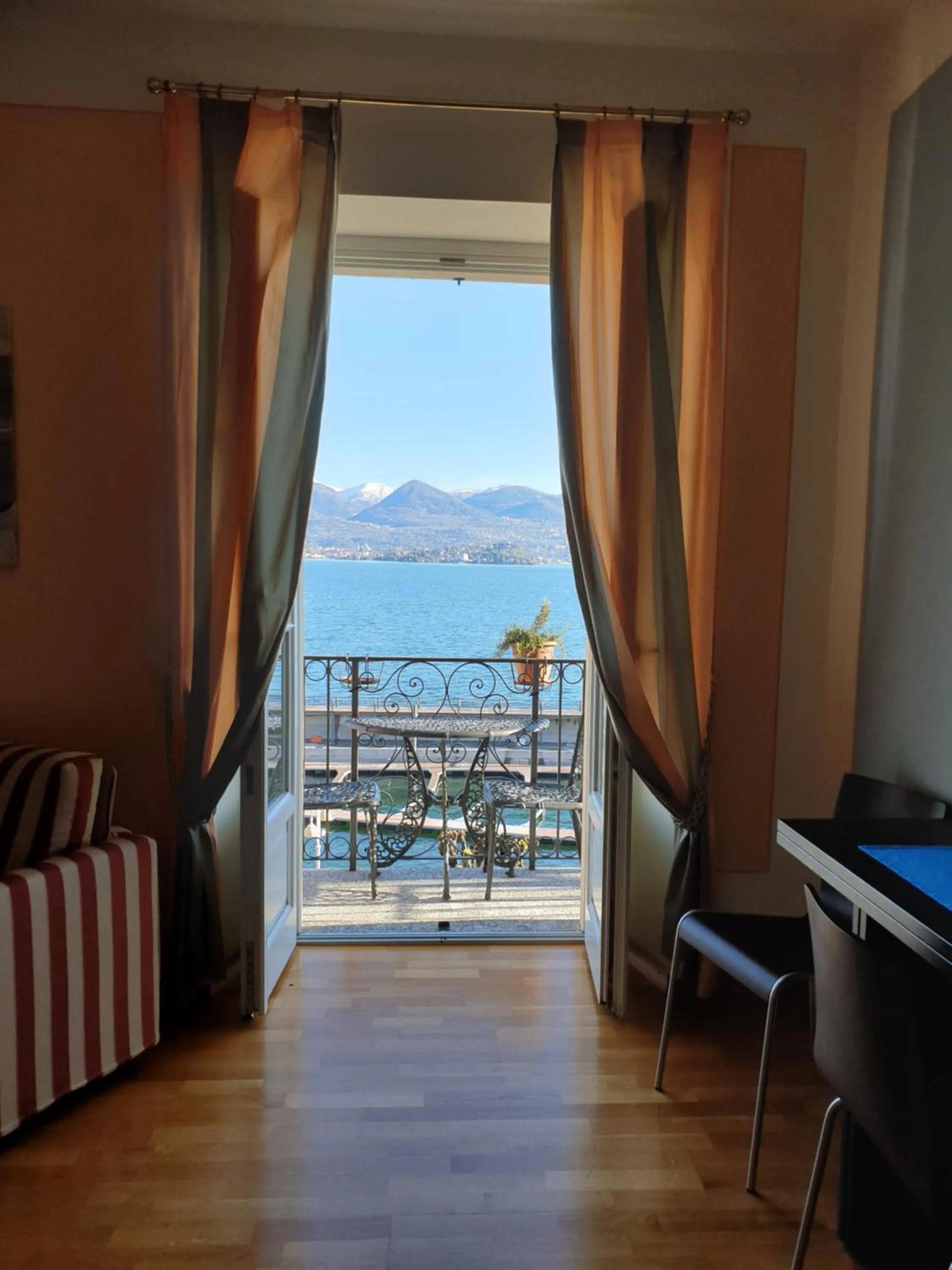 Lake view in Hotel Residence La Luna Nel Porto