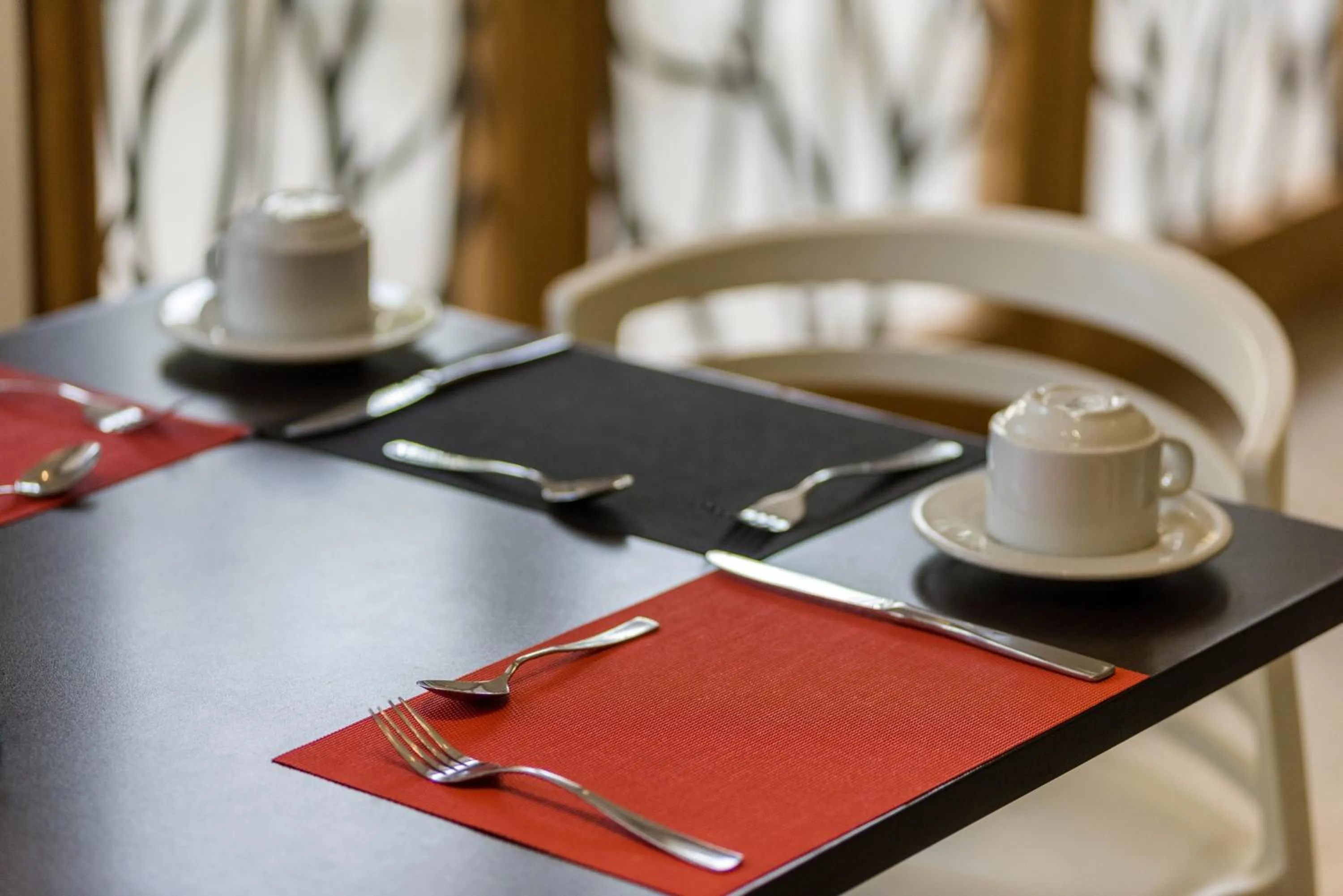 Restaurant/places to eat in Blu Hotel by Tamaca