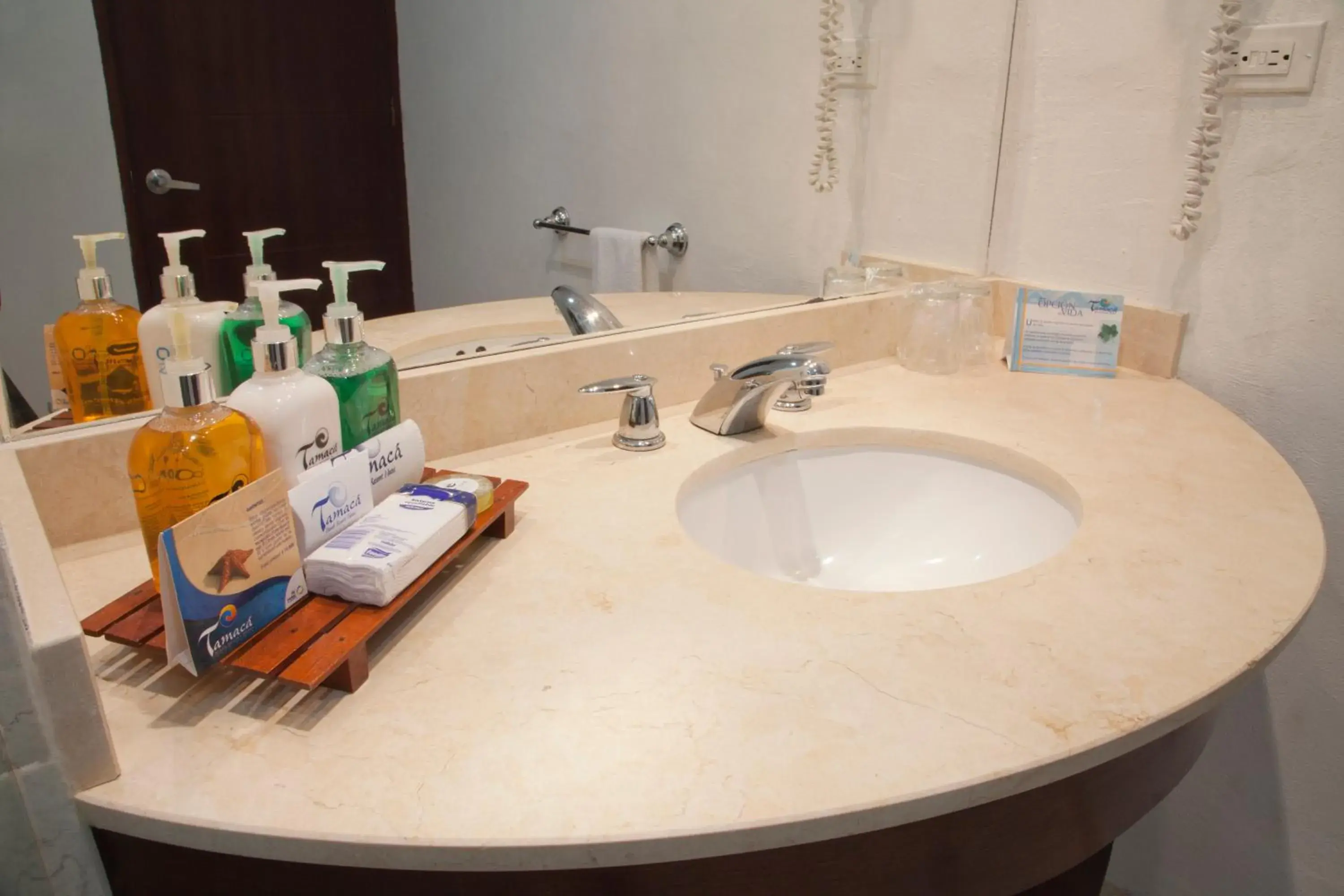 Bathroom in Blu Hotel by Tamaca Bathroom in Blu Hotel by Tamaca