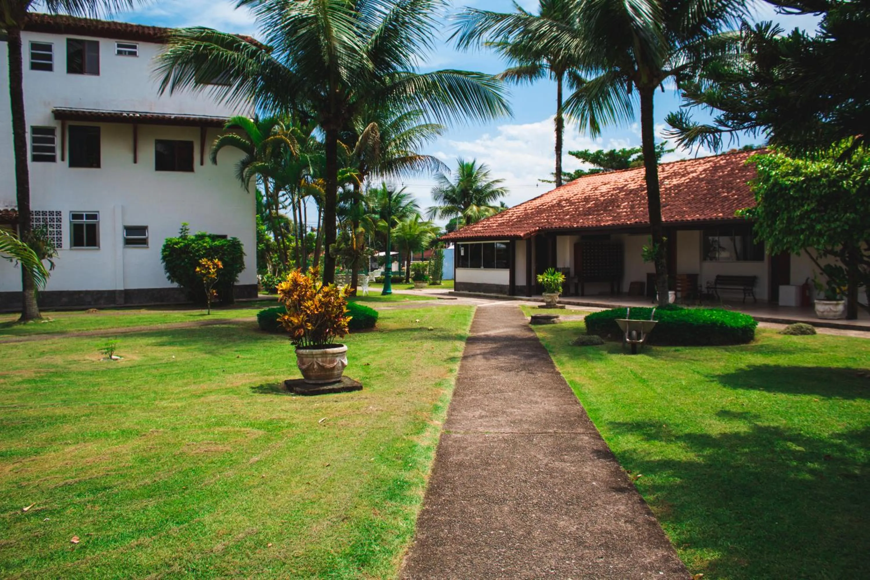 Property building in Angra TOP1 Praia Piscina Marina 2 quartos