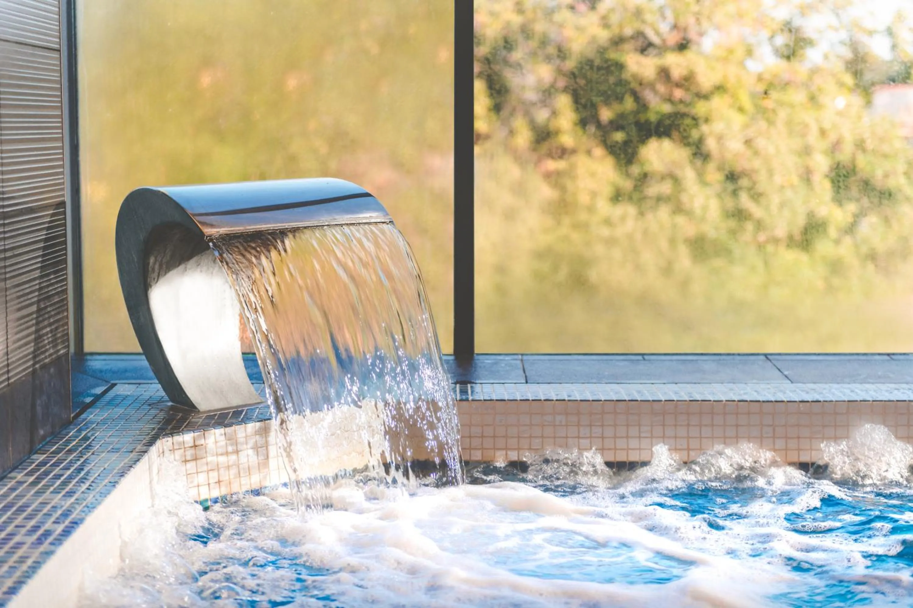 Hot Tub in Harbour Hotel & Spa Guildford